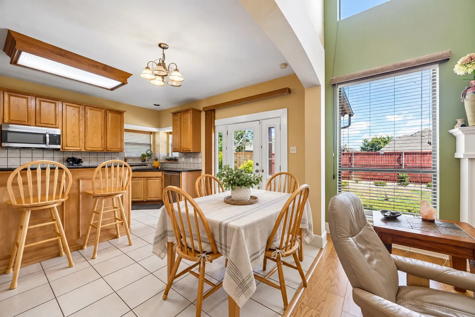 Single Family Residence For Sale in Collin County , 608 Saddlehorn Drive, Mc Kinney, Texas 75071, 4 Bedroom, 4 Bathroom, 2 Garage spaces, 3,394 Sqft, built in 2005, mls#21384421, Real Estate Agent in Mc Kinney, Homes For Sale in Collin county, Homes For Sale in Mc Kinney, Realtor in Mc Kinney Texas, Real Estate Brokerage Independent Realty Texas, Luminita Cordes Realtor