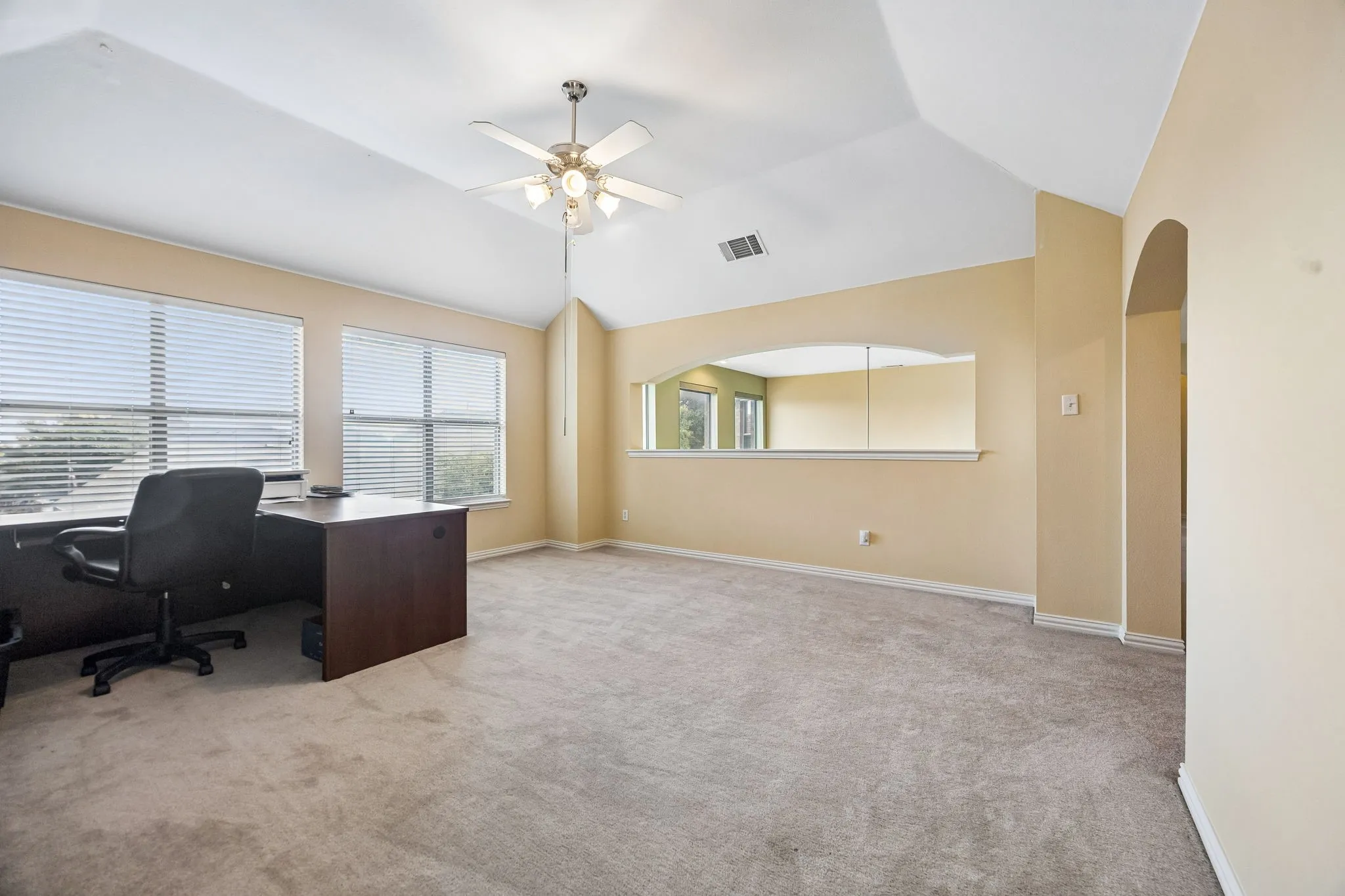 Single Family Residence For Sale in Collin County , 608 Saddlehorn Drive, Mc Kinney, Texas 75071, 4 Bedroom, 4 Bathroom, 2 Garage spaces, 3,394 Sqft, built in 2005, mls#21384421, Real Estate Agent in Mc Kinney, Homes For Sale in Collin county, Homes For Sale in Mc Kinney, Realtor in Mc Kinney Texas, Real Estate Brokerage Independent Realty Texas, Luminita Cordes Realtor