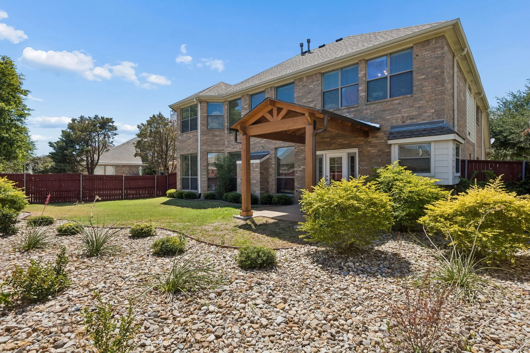 Single Family Residence For Sale in Collin County , 608 Saddlehorn Drive, Mc Kinney, Texas 75071, 4 Bedroom, 4 Bathroom, 2 Garage spaces, 3,394 Sqft, built in 2005, mls#21384421, Real Estate Agent in Mc Kinney, Homes For Sale in Collin county, Homes For Sale in Mc Kinney, Realtor in Mc Kinney Texas, Real Estate Brokerage Independent Realty Texas, Luminita Cordes Realtor