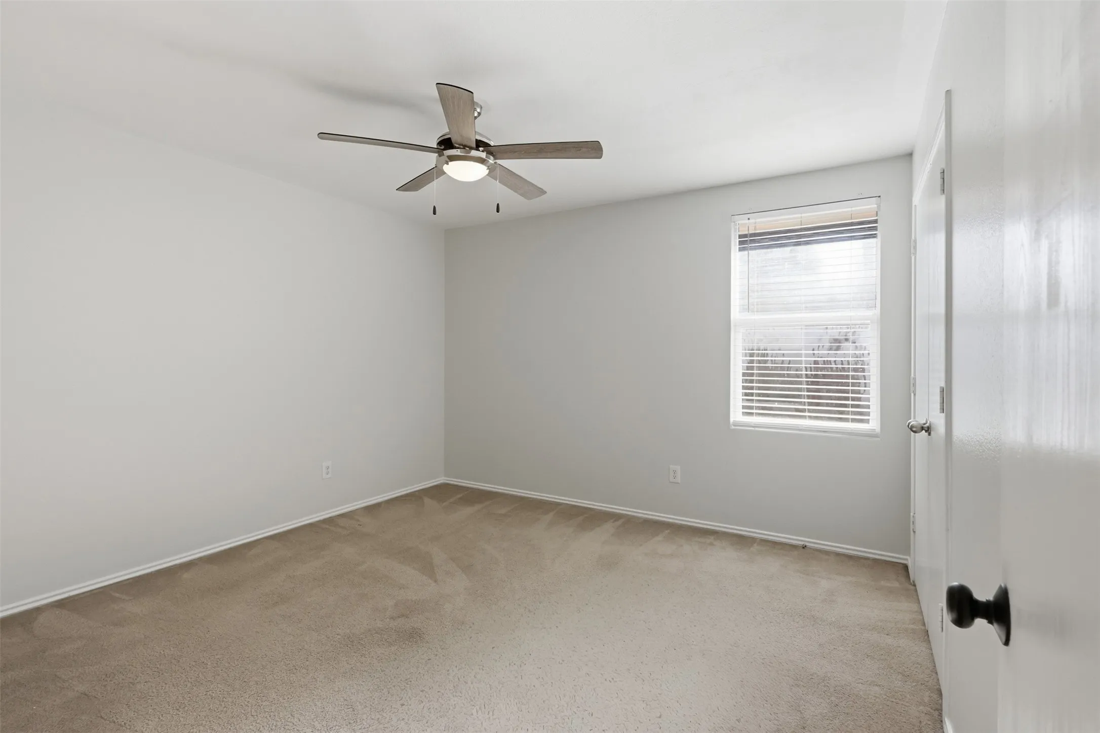 Single Family Residence For Rent in Collin County , 9582 Rosedale Drive, Frisco, Texas 75035, 4 Bedroom, 2 Bathroom, 2 Garage spaces, 2,064 Sqft, built in 2005, mls#21380481, Real Estate Agent in Frisco, Homes For Rent in Collin county, Homes For Rent in Frisco, Realtor in Frisco Texas, Real Estate Brokerage Independent Realty Texas, Luminita Cordes Realtor