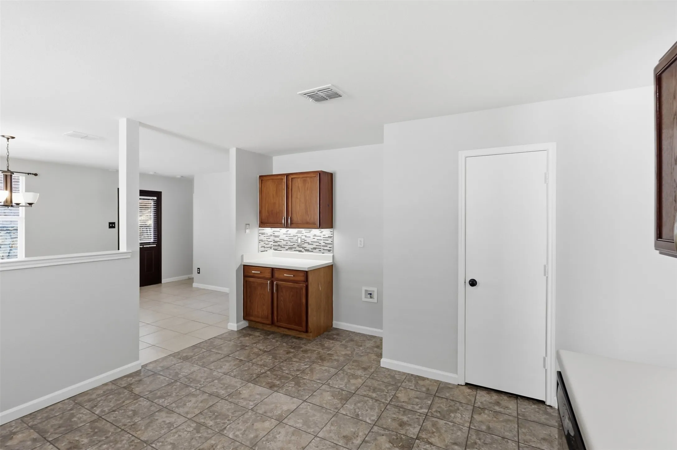 Single Family Residence For Rent in Collin County , 9582 Rosedale Drive, Frisco, Texas 75035, 4 Bedroom, 2 Bathroom, 2 Garage spaces, 2,064 Sqft, built in 2005, mls#21380481, Real Estate Agent in Frisco, Homes For Rent in Collin county, Homes For Rent in Frisco, Realtor in Frisco Texas, Real Estate Brokerage Independent Realty Texas, Luminita Cordes Realtor