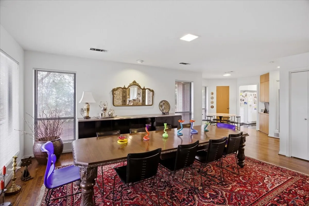 Single Family Residence For Sale in Tarrant County , 2001 Deepdale Drive, Westover Hills, Texas 76107, 3 Bedroom, 3 Bathroom, 2 Garage spaces, 3,024 Sqft, built in 1976, mls#21381645, Real Estate Agent in Westover Hills, Homes For Sale in Tarrant county, Homes For Sale in Westover Hills, Realtor in Westover Hills Texas, Real Estate Brokerage Independent Realty Texas, Luminita Cordes Realtor