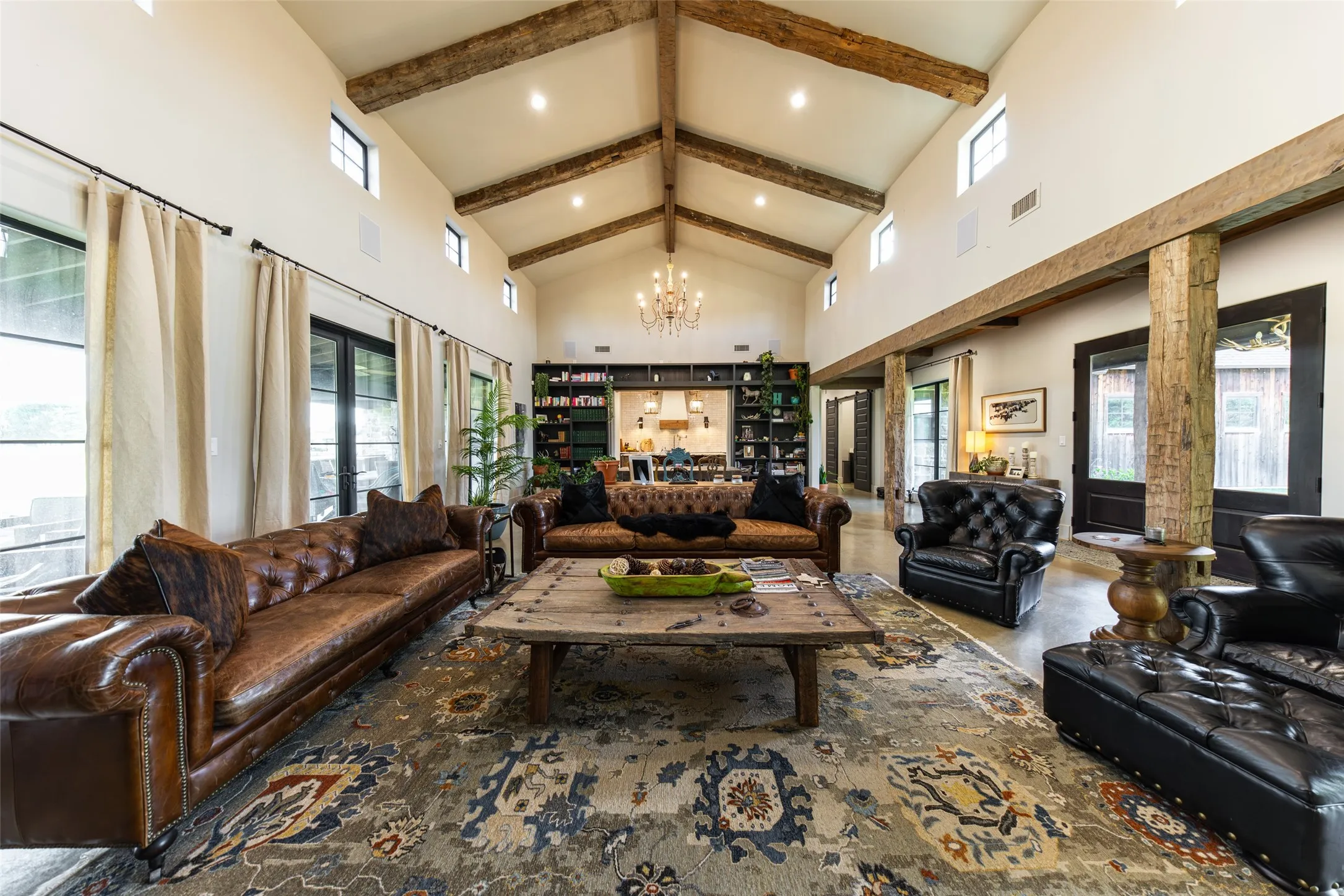 Single Family Residence For Sale in Johnson County , 9050 County Road 519, Alvarado, Texas 76009, 3 Bedroom, 3 Bathroom, 2 Garage spaces, 4,171 Sqft, built in 2022, mls#21384451, Real Estate Agent in Alvarado, Homes For Sale in Johnson county, Homes For Sale in Alvarado, Realtor in Alvarado Texas, Real Estate Brokerage Independent Realty Texas, Luminita Cordes Realtor