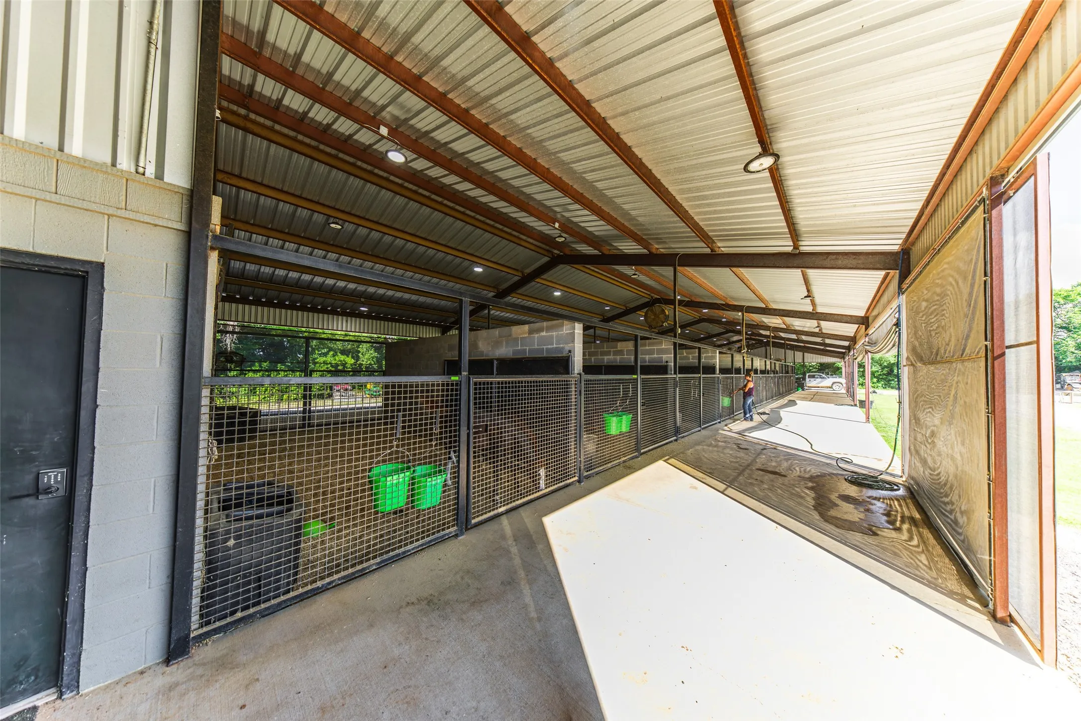 Single Family Residence For Sale in Johnson County , 9050 County Road 519, Alvarado, Texas 76009, 3 Bedroom, 3 Bathroom, 2 Garage spaces, 4,171 Sqft, built in 2022, mls#21384451, Real Estate Agent in Alvarado, Homes For Sale in Johnson county, Homes For Sale in Alvarado, Realtor in Alvarado Texas, Real Estate Brokerage Independent Realty Texas, Luminita Cordes Realtor
