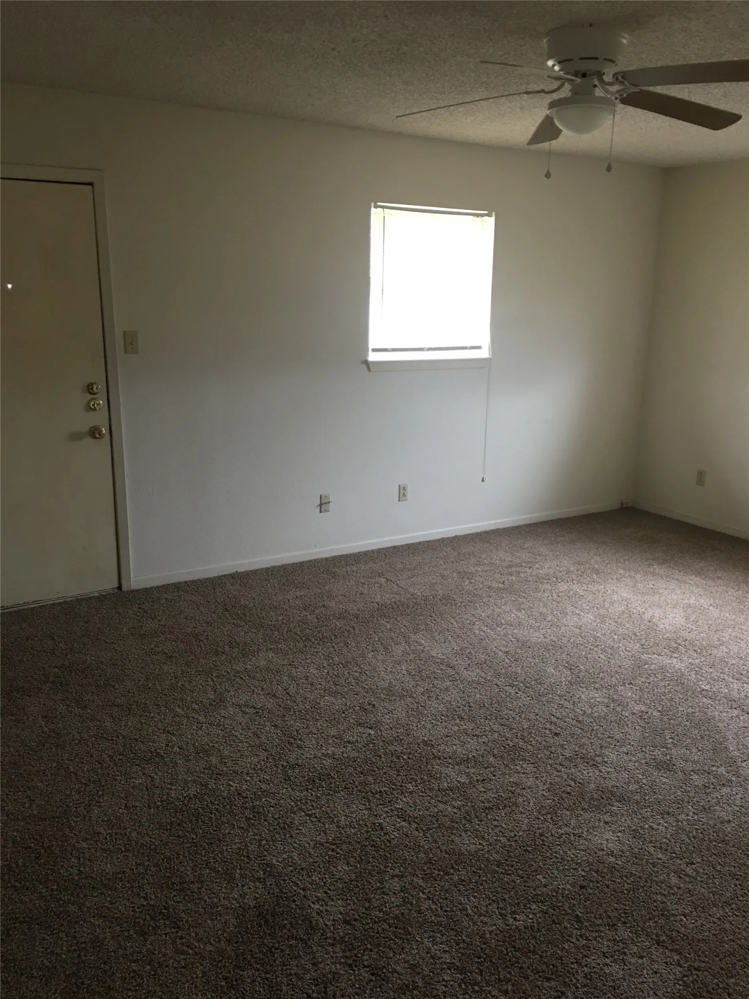 Duplex For Rent in Taylor County , 590 SCOTLAND Court, Abilene, Texas 79601, 2 Bedroom, 2 Bathroom, 1 Garage spaces, 1,082 Sqft, built in 1983, mls#21384463, Real Estate Agent in Abilene, Homes For Rent in Taylor county, Homes For Rent in Abilene, Realtor in Abilene Texas, Real Estate Brokerage Independent Realty Texas, Luminita Cordes Realtor