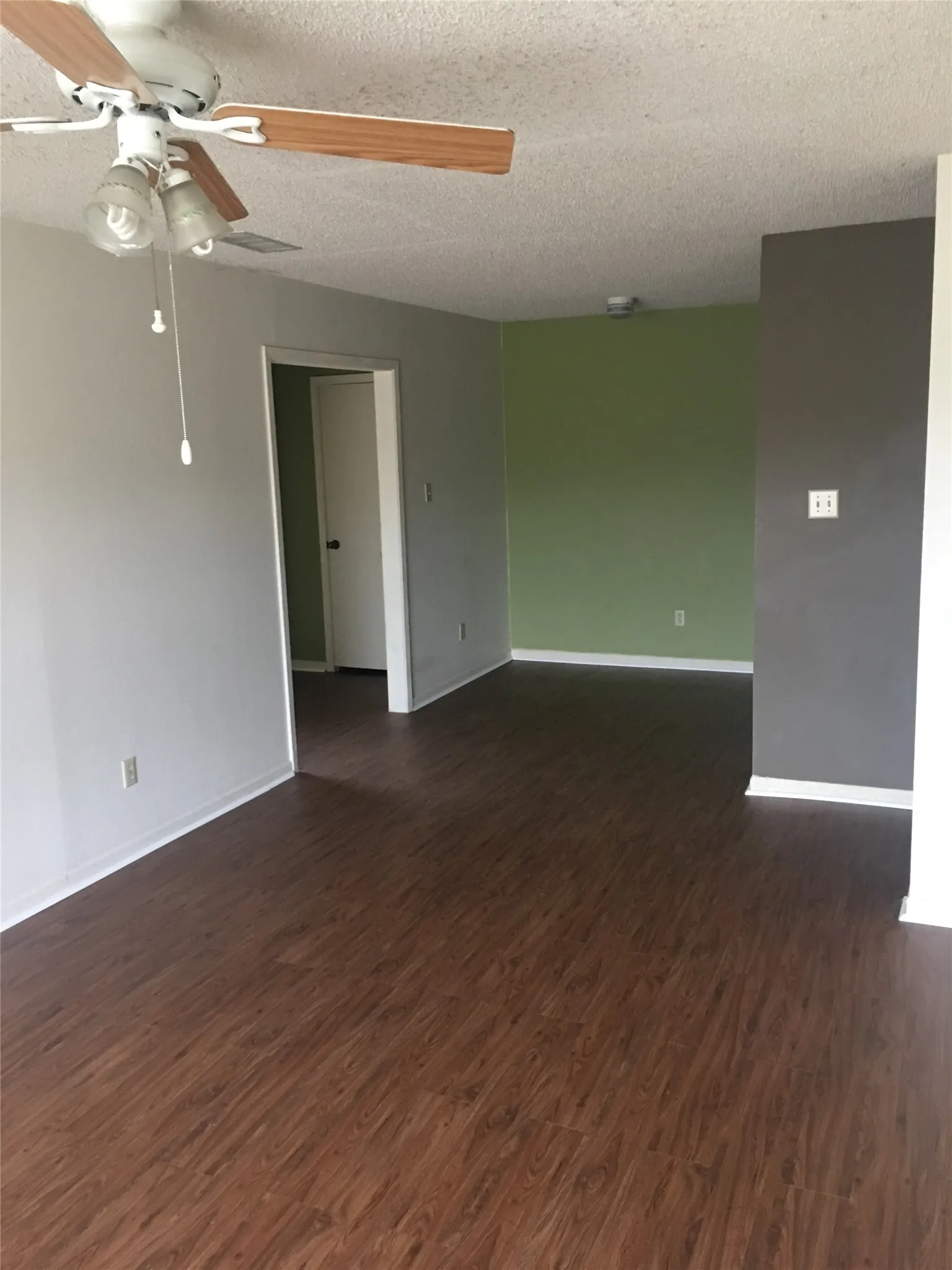 Duplex For Rent in Taylor County , 590 SCOTLAND Court, Abilene, Texas 79601, 2 Bedroom, 2 Bathroom, 1 Garage spaces, 1,082 Sqft, built in 1983, mls#21384463, Real Estate Agent in Abilene, Homes For Rent in Taylor county, Homes For Rent in Abilene, Realtor in Abilene Texas, Real Estate Brokerage Independent Realty Texas, Luminita Cordes Realtor