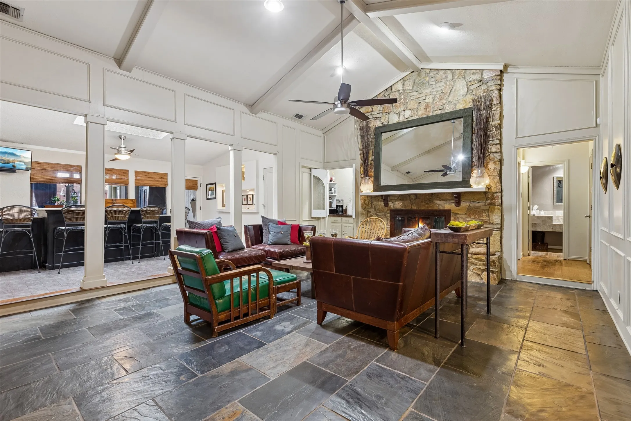 Single Family Residence For Sale in Dallas County , 13121 Halwin Circle, Dallas, Texas 75243, 3 Bedroom, 3 Bathroom, 2 Garage spaces, 2,581 Sqft, built in 1978, mls#21381118, Real Estate Agent in Dallas, Homes For Sale in Dallas county, Homes For Sale in Dallas, Realtor in Dallas Texas, Real Estate Brokerage Independent Realty Texas, Luminita Cordes Realtor