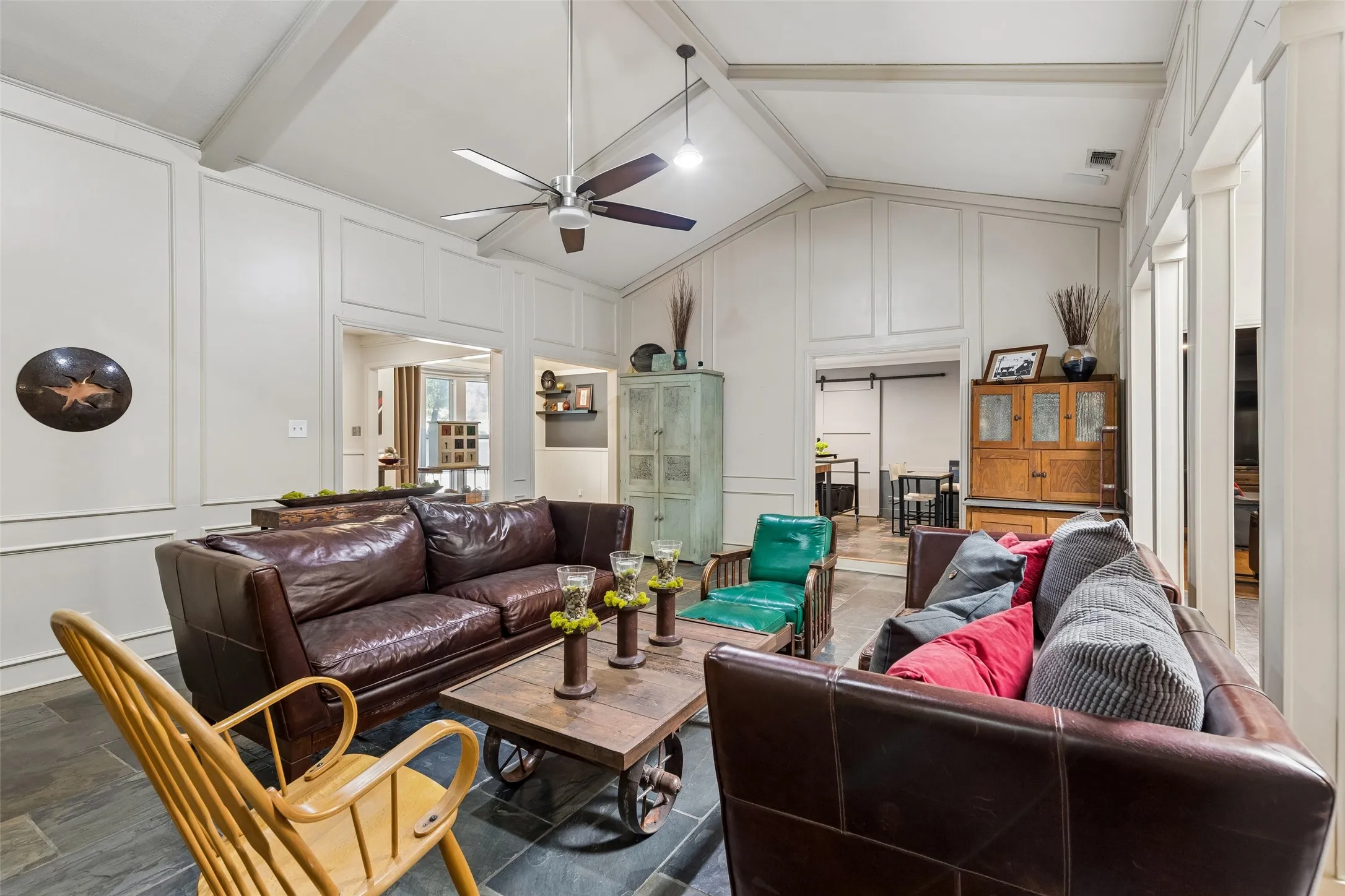Single Family Residence For Sale in Dallas County , 13121 Halwin Circle, Dallas, Texas 75243, 3 Bedroom, 3 Bathroom, 2 Garage spaces, 2,581 Sqft, built in 1978, mls#21381118, Real Estate Agent in Dallas, Homes For Sale in Dallas county, Homes For Sale in Dallas, Realtor in Dallas Texas, Real Estate Brokerage Independent Realty Texas, Luminita Cordes Realtor