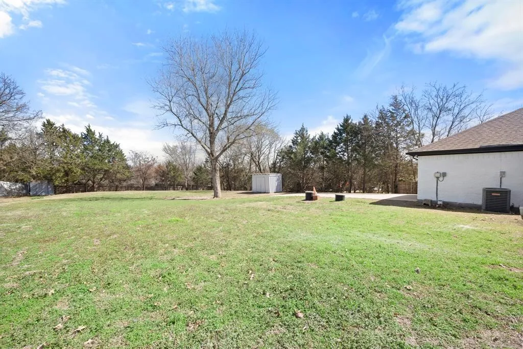 Single Family Residence For Sale in Tarrant County , 894 Tate Street, Mansfield, Texas 76063, 4 Bedroom, 4 Bathroom, 2 Garage spaces, 3,096 Sqft, built in 2002, mls#21384425, Real Estate Agent in Mansfield, Homes For Sale in Tarrant county, Homes For Sale in Mansfield, Realtor in Mansfield Texas, Real Estate Brokerage Independent Realty Texas, Luminita Cordes Realtor