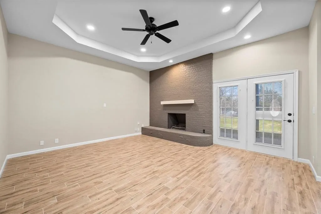 Single Family Residence For Sale in Tarrant County , 894 Tate Street, Mansfield, Texas 76063, 4 Bedroom, 4 Bathroom, 2 Garage spaces, 3,096 Sqft, built in 2002, mls#21384425, Real Estate Agent in Mansfield, Homes For Sale in Tarrant county, Homes For Sale in Mansfield, Realtor in Mansfield Texas, Real Estate Brokerage Independent Realty Texas, Luminita Cordes Realtor