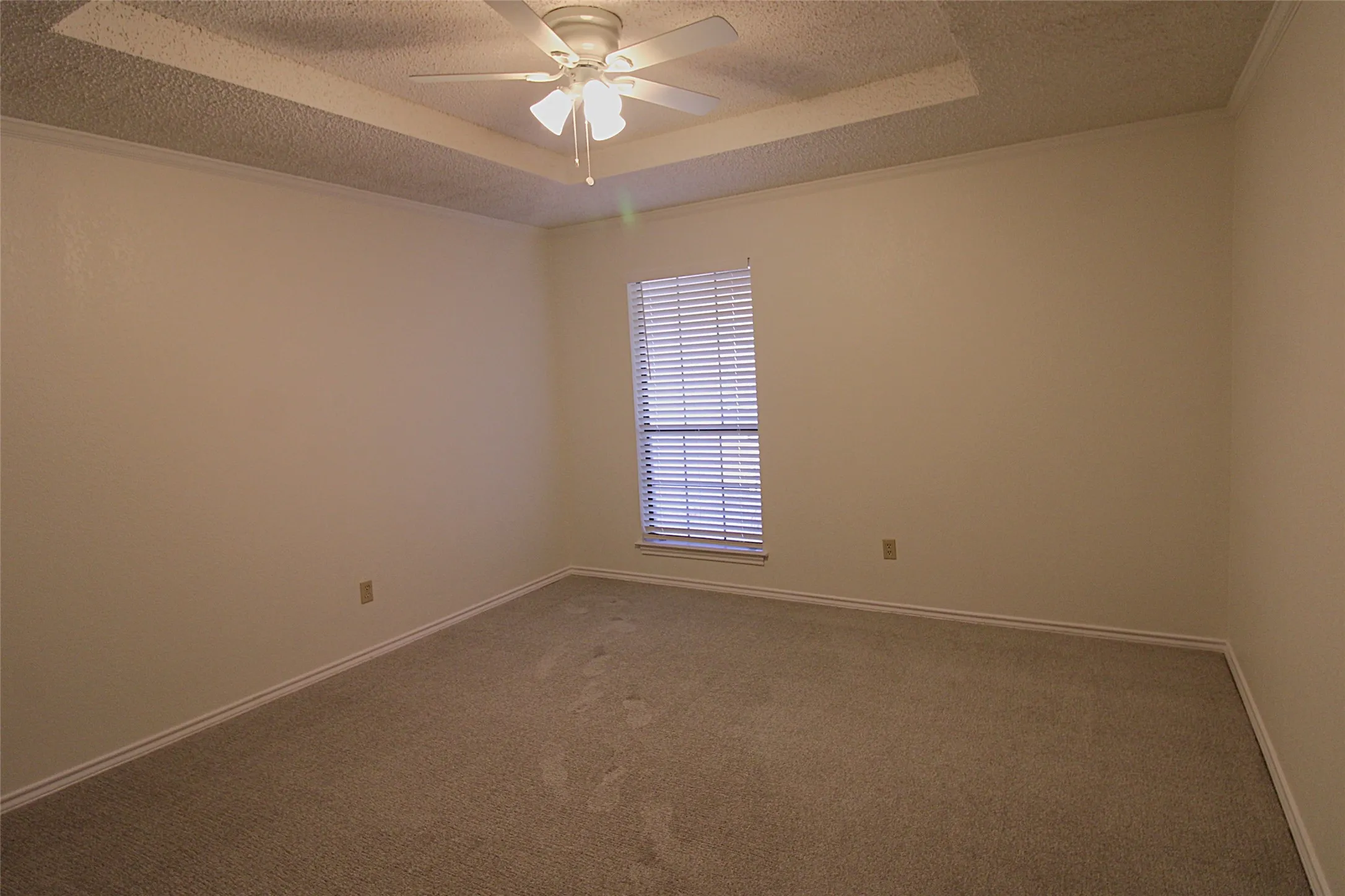 Duplex For Rent in Dallas County , 1232 Mockingbird Lane, De Soto, Texas 75115, 3 Bedroom, 2 Bathroom, 2 Garage spaces, 1,280 Sqft, built in 1984, mls#21384476, Real Estate Agent in De Soto, Homes For Rent in Dallas county, Homes For Rent in De Soto, Realtor in De Soto Texas, Real Estate Brokerage Independent Realty Texas, Luminita Cordes Realtor