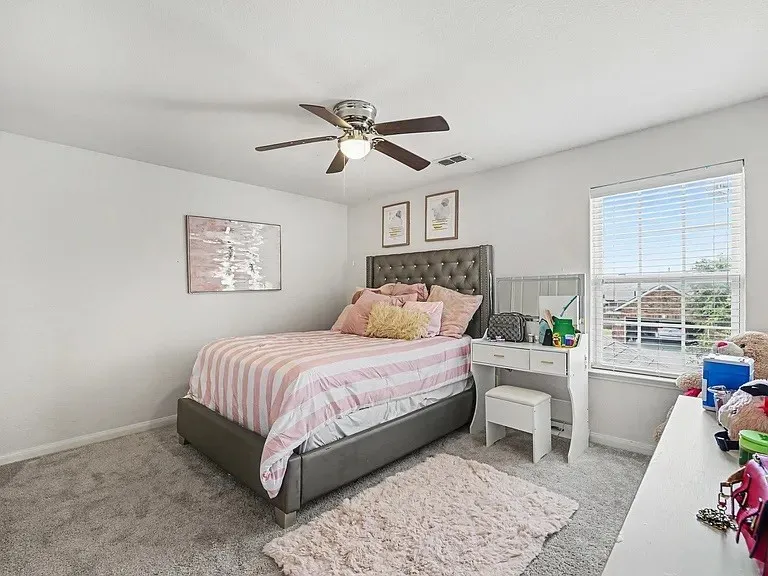 Single Family Residence For Rent in Collin County , 424 Winchester Drive, Celina, Texas 75009, 4 Bedroom, 3 Bathroom, 2 Garage spaces, 2,855 Sqft, built in 2015, mls#21384125, Real Estate Agent in Celina, Homes For Rent in Collin county, Homes For Rent in Celina, Realtor in Celina Texas, Real Estate Brokerage Independent Realty Texas, Luminita Cordes Realtor