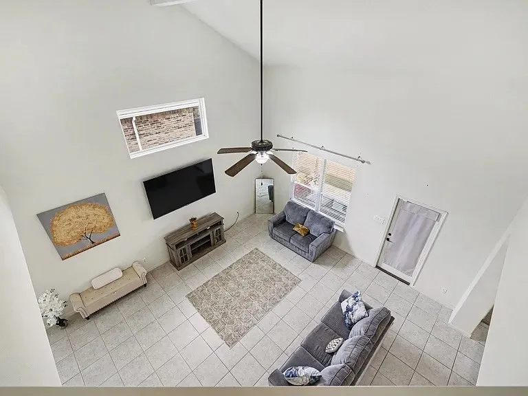 Single Family Residence For Rent in Collin County , 424 Winchester Drive, Celina, Texas 75009, 4 Bedroom, 3 Bathroom, 2 Garage spaces, 2,855 Sqft, built in 2015, mls#21384125, Real Estate Agent in Celina, Homes For Rent in Collin county, Homes For Rent in Celina, Realtor in Celina Texas, Real Estate Brokerage Independent Realty Texas, Luminita Cordes Realtor