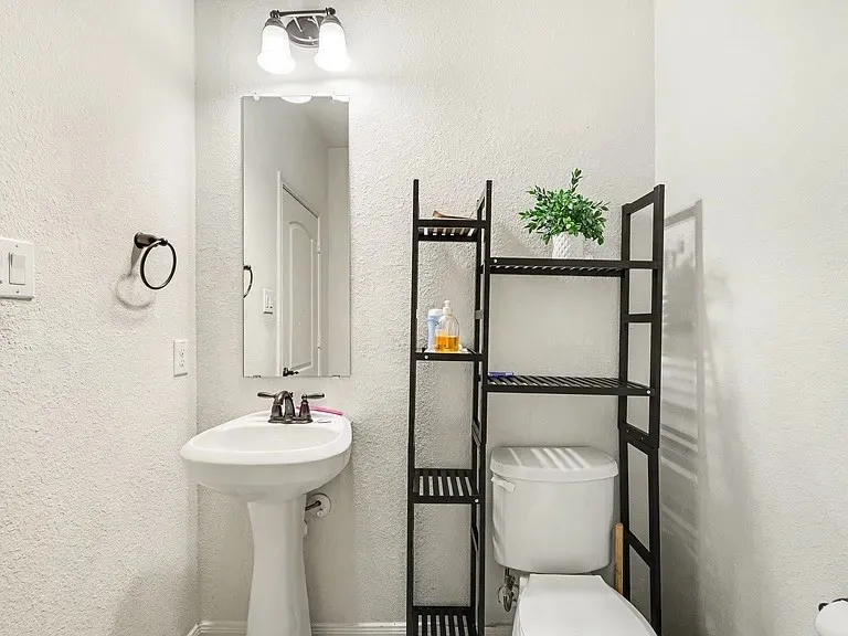 Single Family Residence For Rent in Collin County , 424 Winchester Drive, Celina, Texas 75009, 4 Bedroom, 3 Bathroom, 2 Garage spaces, 2,855 Sqft, built in 2015, mls#21384125, Real Estate Agent in Celina, Homes For Rent in Collin county, Homes For Rent in Celina, Realtor in Celina Texas, Real Estate Brokerage Independent Realty Texas, Luminita Cordes Realtor