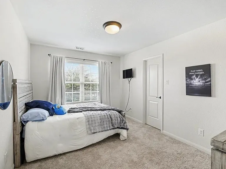 Single Family Residence For Rent in Collin County , 424 Winchester Drive, Celina, Texas 75009, 4 Bedroom, 3 Bathroom, 2 Garage spaces, 2,855 Sqft, built in 2015, mls#21384125, Real Estate Agent in Celina, Homes For Rent in Collin county, Homes For Rent in Celina, Realtor in Celina Texas, Real Estate Brokerage Independent Realty Texas, Luminita Cordes Realtor
