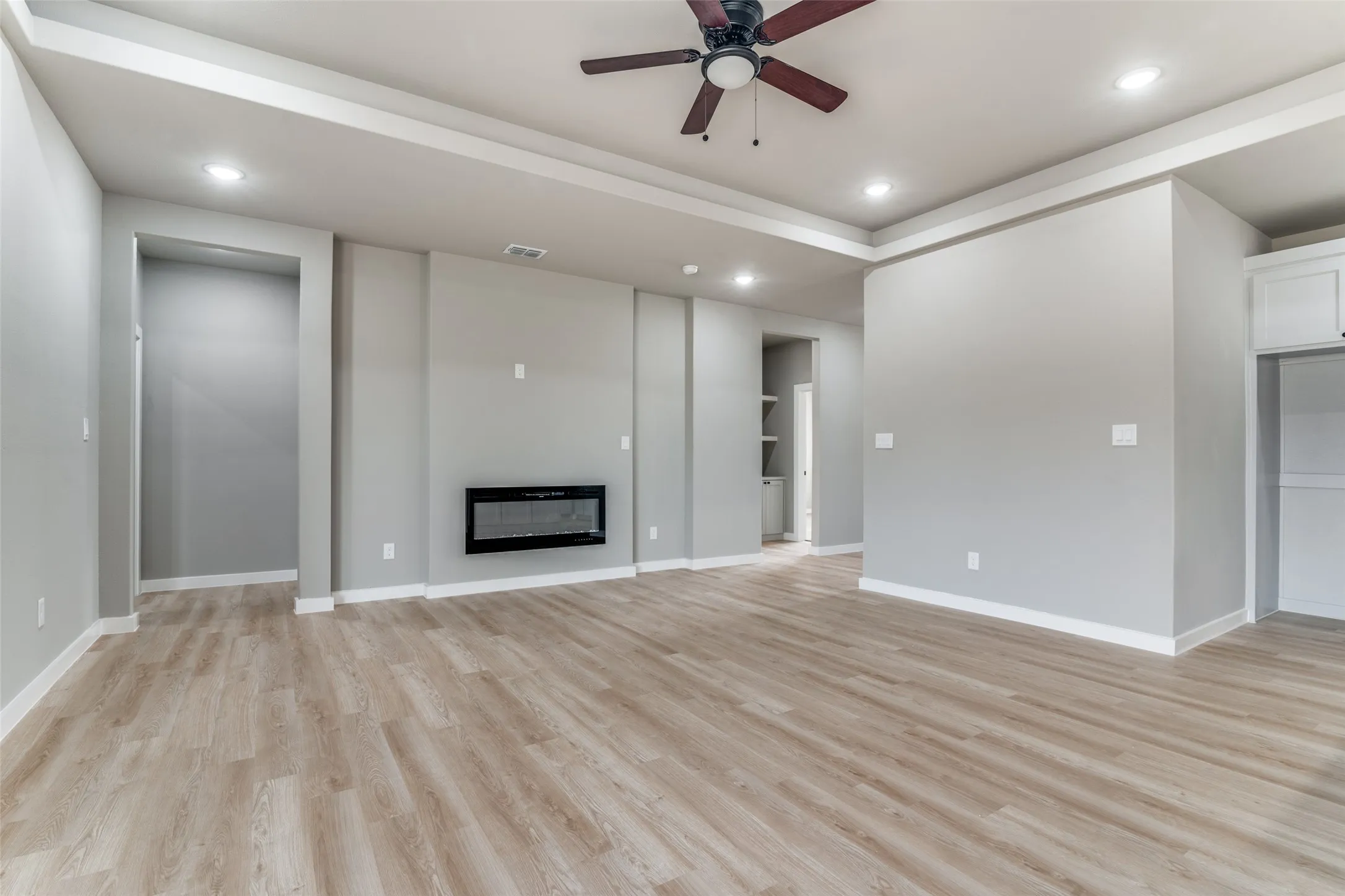 Single Family Residence For Sale in Henderson County , 107 Scenic Road, Trinidad, Texas 75163, 3 Bedroom, 2 Bathroom, 2 Garage spaces, 1,751 Sqft, built in 2026, mls#21384483, Real Estate Agent in Trinidad, Homes For Sale in Henderson county, Homes For Sale in Trinidad, Realtor in Trinidad Texas, Real Estate Brokerage Independent Realty Texas, Luminita Cordes Realtor