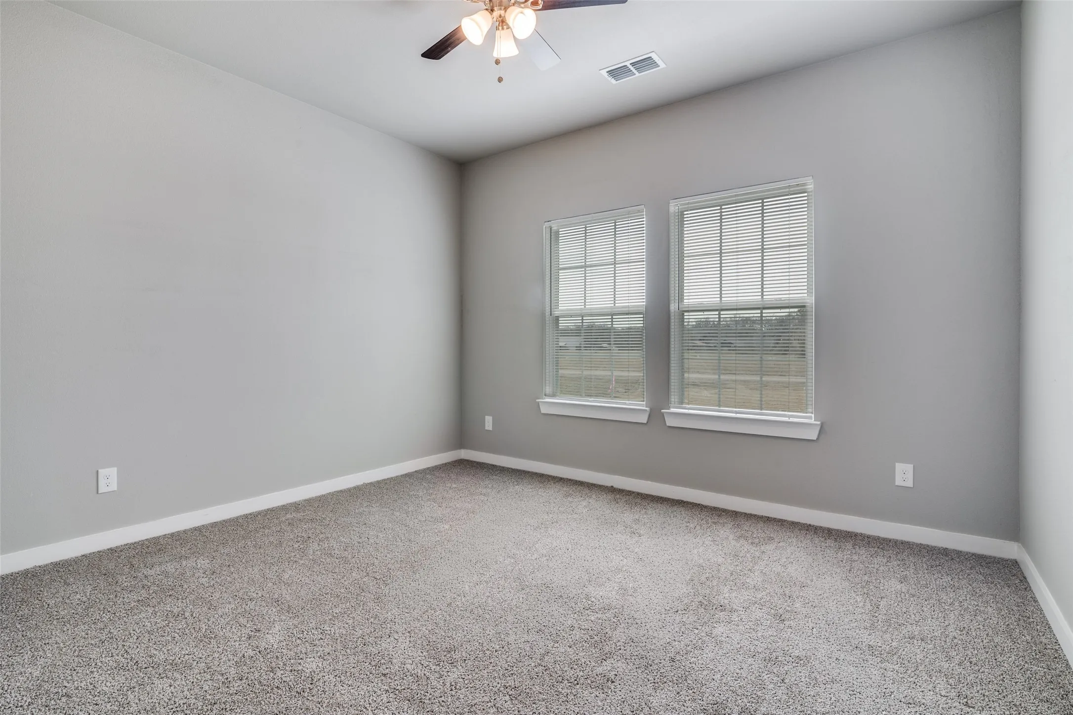 Single Family Residence For Sale in Henderson County , 107 Scenic Road, Trinidad, Texas 75163, 3 Bedroom, 2 Bathroom, 2 Garage spaces, 1,751 Sqft, built in 2026, mls#21384483, Real Estate Agent in Trinidad, Homes For Sale in Henderson county, Homes For Sale in Trinidad, Realtor in Trinidad Texas, Real Estate Brokerage Independent Realty Texas, Luminita Cordes Realtor
