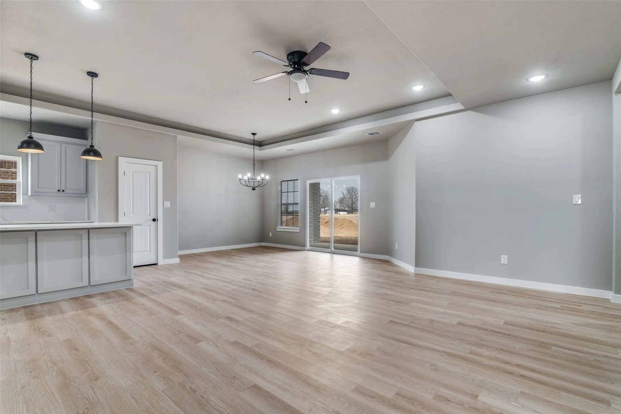 Single Family Residence For Sale in Henderson County , 107 Scenic Road, Trinidad, Texas 75163, 3 Bedroom, 2 Bathroom, 2 Garage spaces, 1,751 Sqft, built in 2026, mls#21384483, Real Estate Agent in Trinidad, Homes For Sale in Henderson county, Homes For Sale in Trinidad, Realtor in Trinidad Texas, Real Estate Brokerage Independent Realty Texas, Luminita Cordes Realtor