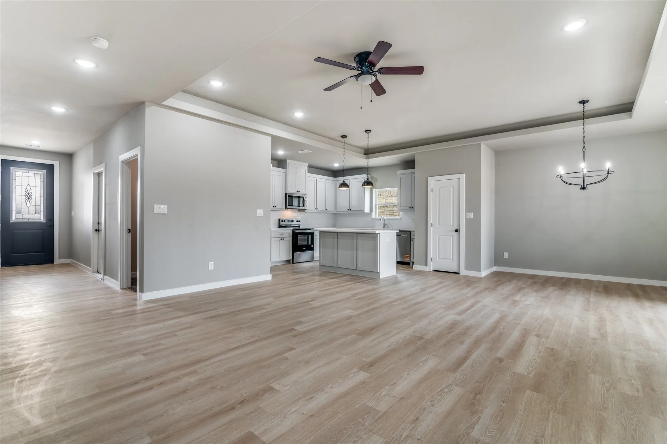 Single Family Residence For Sale in Henderson County , 107 Scenic Road, Trinidad, Texas 75163, 3 Bedroom, 2 Bathroom, 2 Garage spaces, 1,751 Sqft, built in 2026, mls#21384483, Real Estate Agent in Trinidad, Homes For Sale in Henderson county, Homes For Sale in Trinidad, Realtor in Trinidad Texas, Real Estate Brokerage Independent Realty Texas, Luminita Cordes Realtor