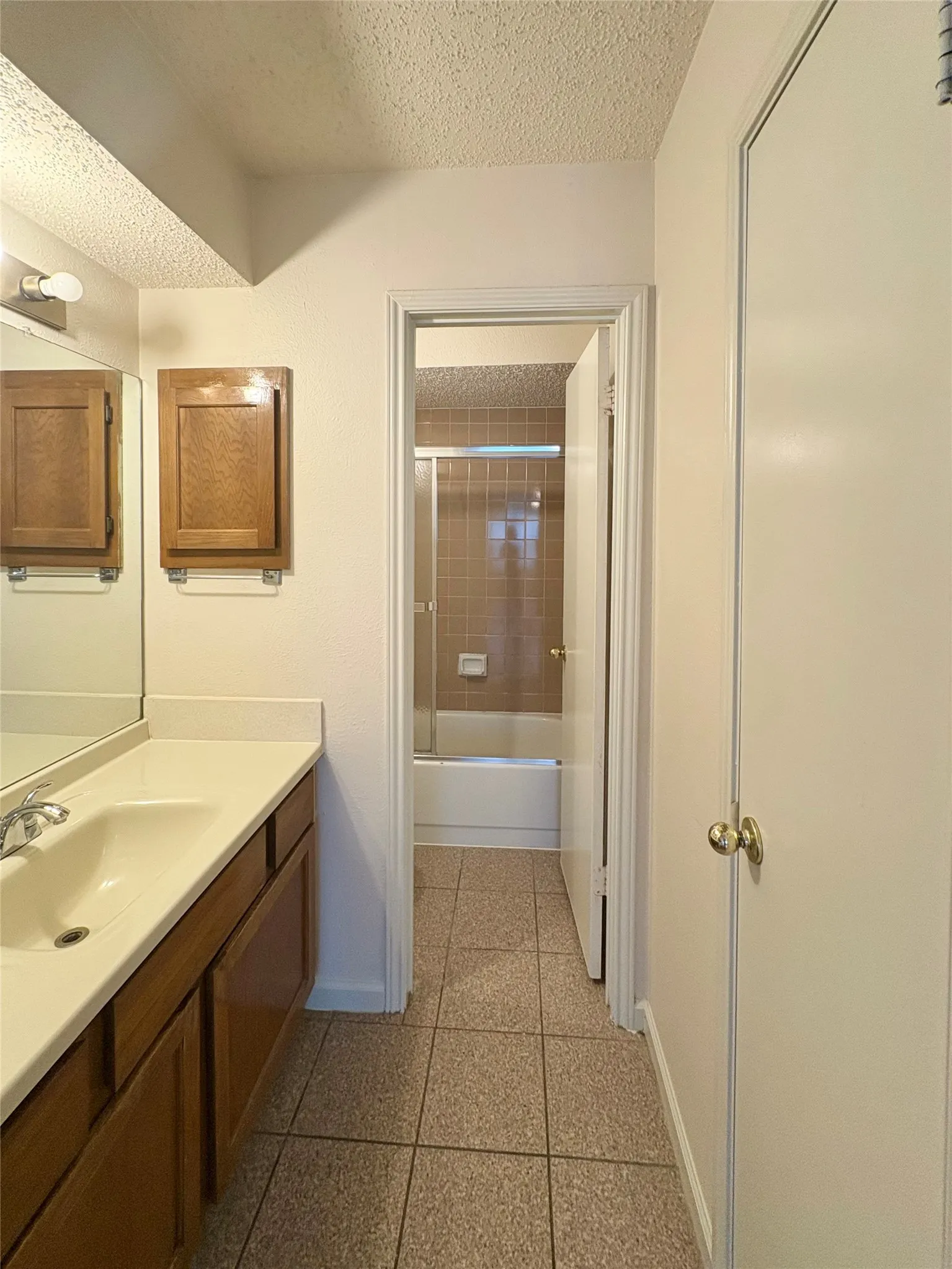 Condominium For Rent in Dallas County , 8109 Skillman Street 2015, Dallas, Texas 75231, 3 Bedroom, 2 Bathroom, Garage spaces, 1,205 Sqft, built in 1981, mls#21360804, Real Estate Agent in Dallas, Homes For Rent in Dallas county, Homes For Rent in Dallas, Realtor in Dallas Texas, Real Estate Brokerage Independent Realty Texas, Luminita Cordes Realtor