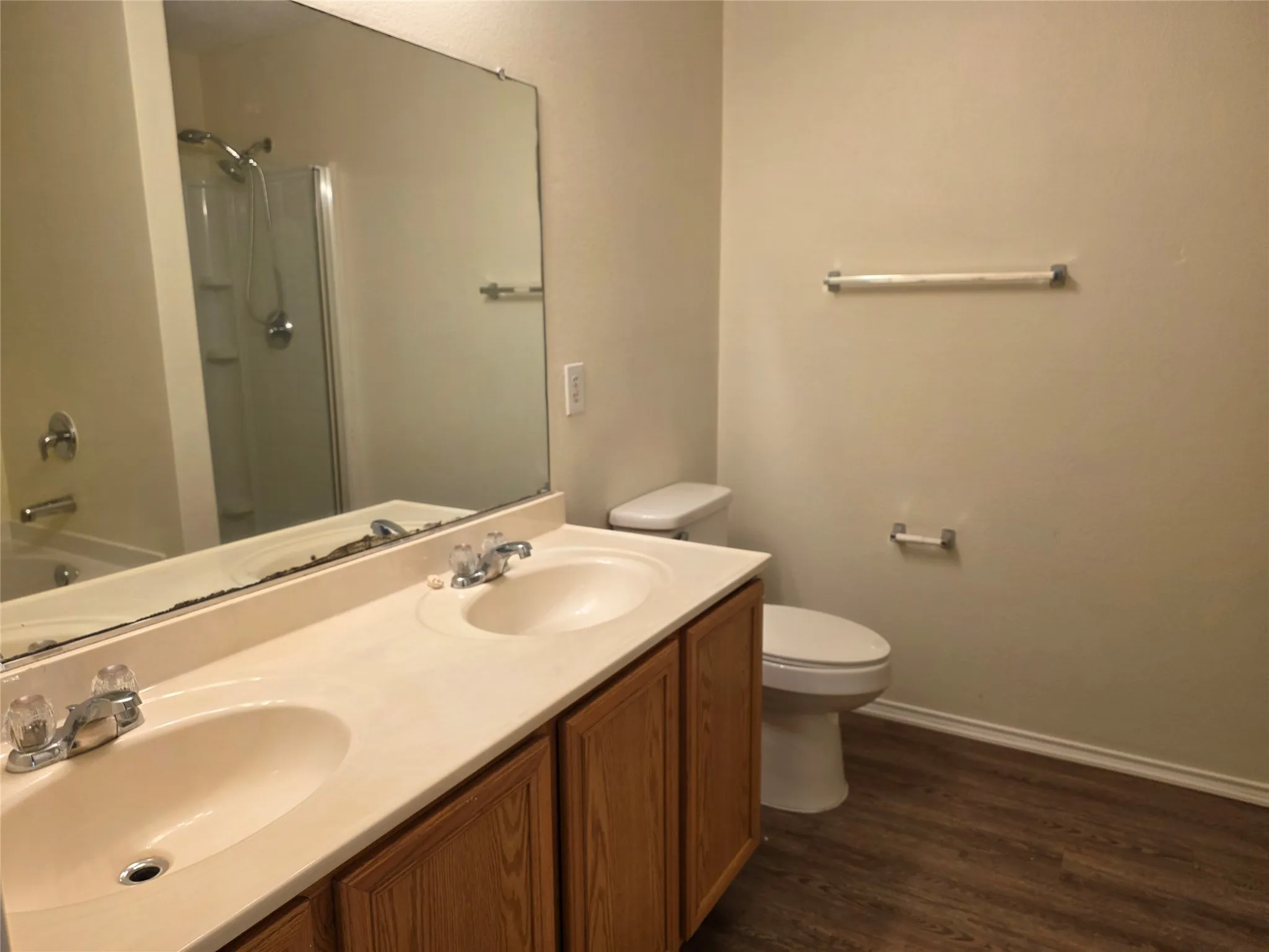 Single Family Residence For Rent in Kaufman County , 1803 Northridge Drive, Terrell, Texas 75160, 4 Bedroom, 2 Bathroom, 2 Garage spaces, 1,744 Sqft, built in 2006, mls#21384399, Real Estate Agent in Terrell, Homes For Rent in Kaufman county, Homes For Rent in Terrell, Realtor in Terrell Texas, Real Estate Brokerage Independent Realty Texas, Luminita Cordes Realtor