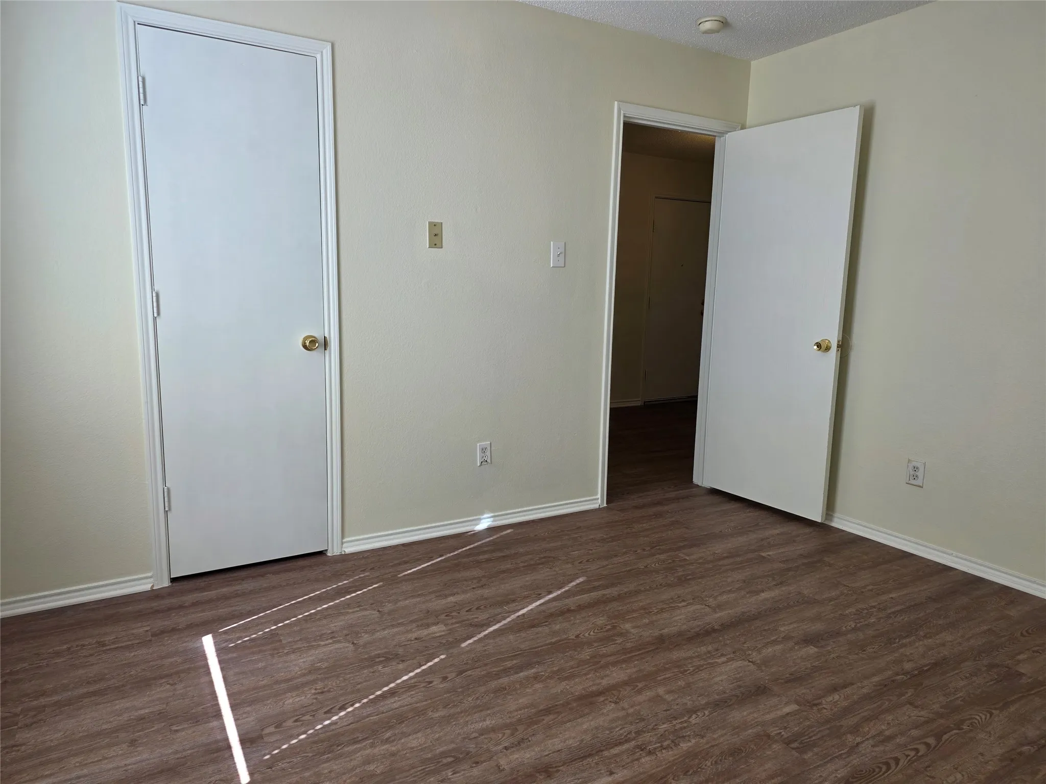Single Family Residence For Rent in Kaufman County , 1803 Northridge Drive, Terrell, Texas 75160, 4 Bedroom, 2 Bathroom, 2 Garage spaces, 1,744 Sqft, built in 2006, mls#21384399, Real Estate Agent in Terrell, Homes For Rent in Kaufman county, Homes For Rent in Terrell, Realtor in Terrell Texas, Real Estate Brokerage Independent Realty Texas, Luminita Cordes Realtor