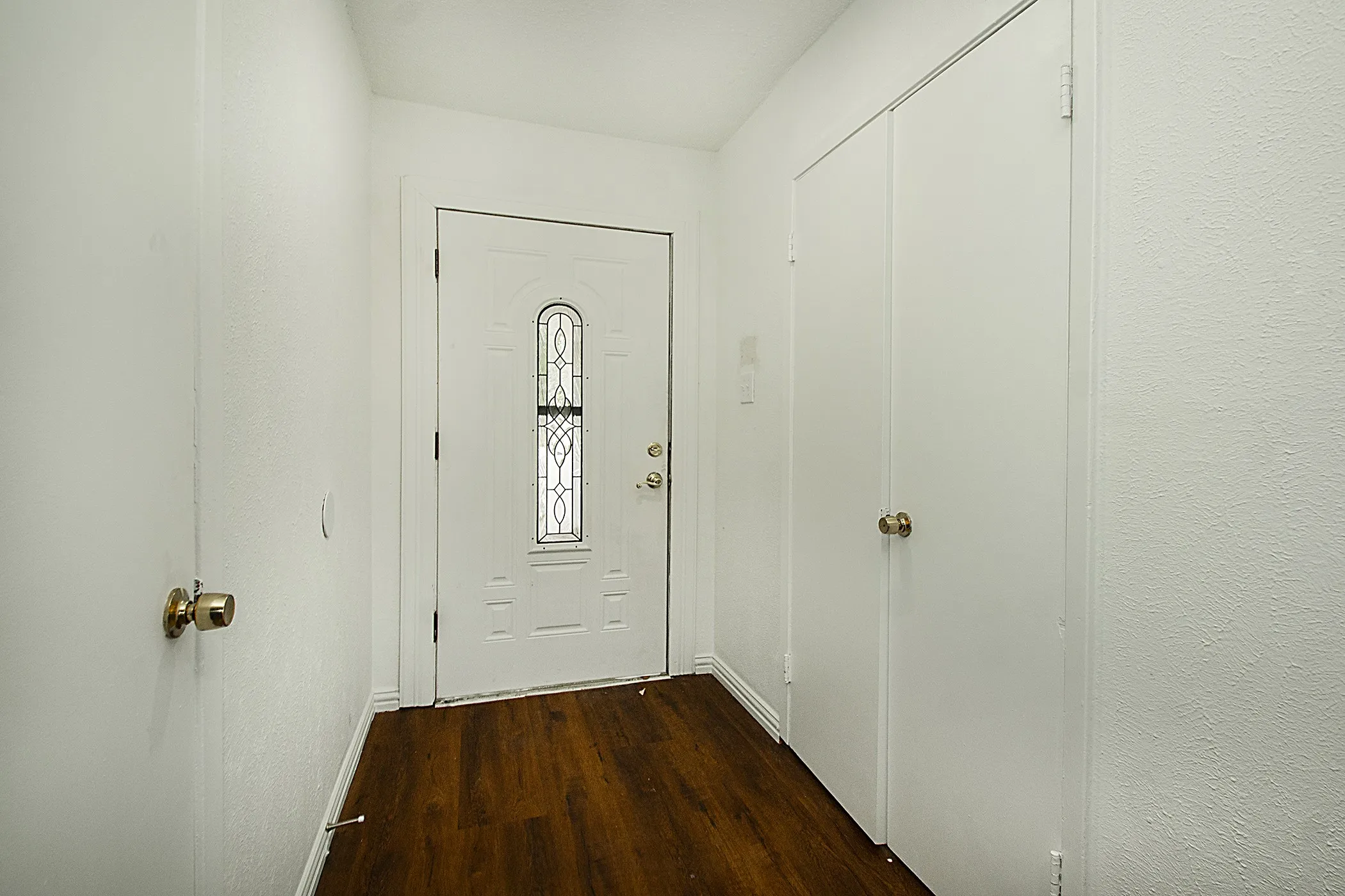 Single Family Residence For Sale in Dallas County , 1113 Trellis Drive, Garland, Texas 75040, 4 Bedroom, 2 Bathroom, 1 Garage spaces, 1,204 Sqft, built in 1963, mls#21384487, Real Estate Agent in Garland, Homes For Sale in Dallas county, Homes For Sale in Garland, Realtor in Garland Texas, Real Estate Brokerage Independent Realty Texas, Luminita Cordes Realtor