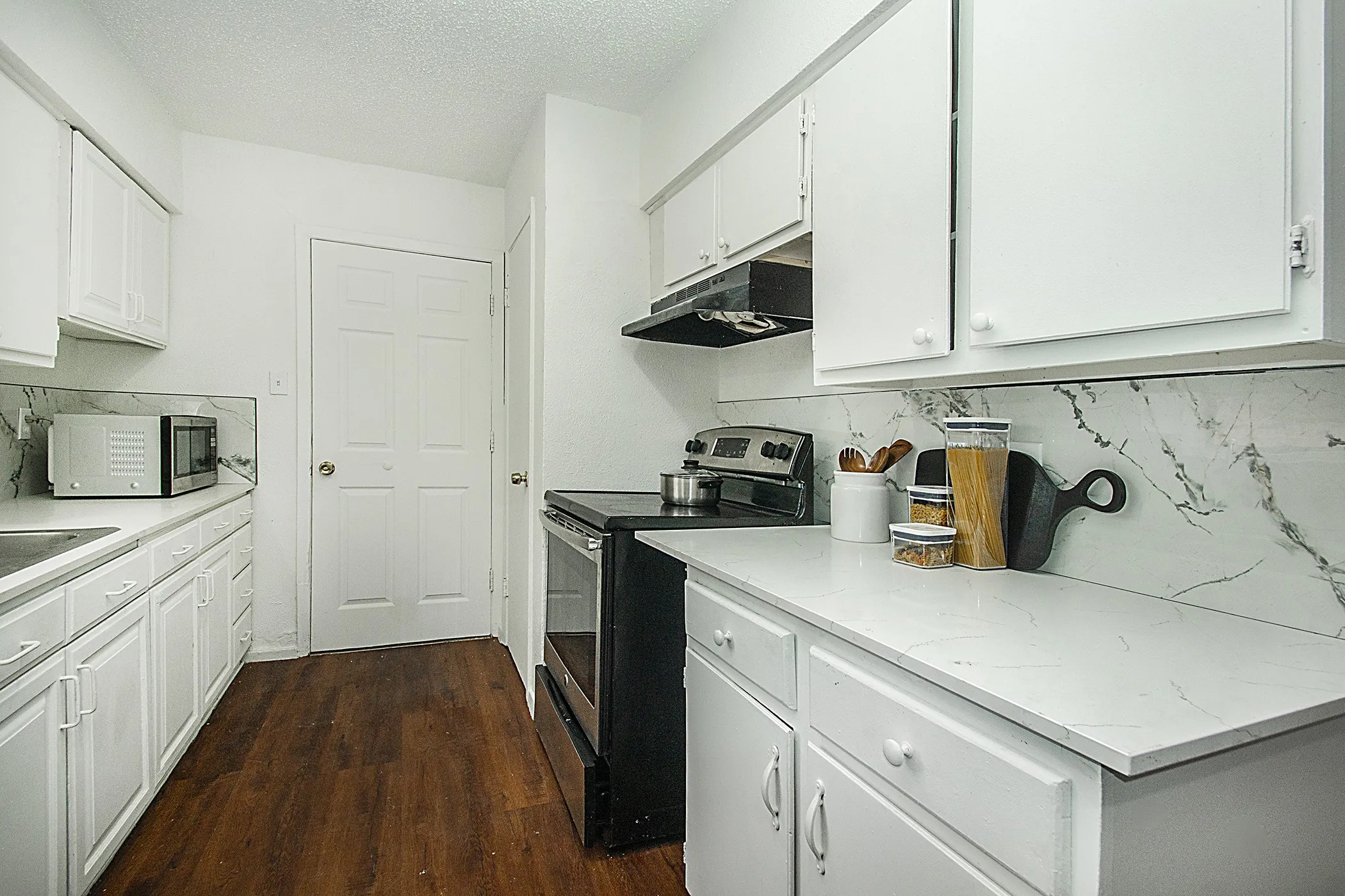 Single Family Residence For Sale in Dallas County , 1113 Trellis Drive, Garland, Texas 75040, 4 Bedroom, 2 Bathroom, 1 Garage spaces, 1,204 Sqft, built in 1963, mls#21384487, Real Estate Agent in Garland, Homes For Sale in Dallas county, Homes For Sale in Garland, Realtor in Garland Texas, Real Estate Brokerage Independent Realty Texas, Luminita Cordes Realtor