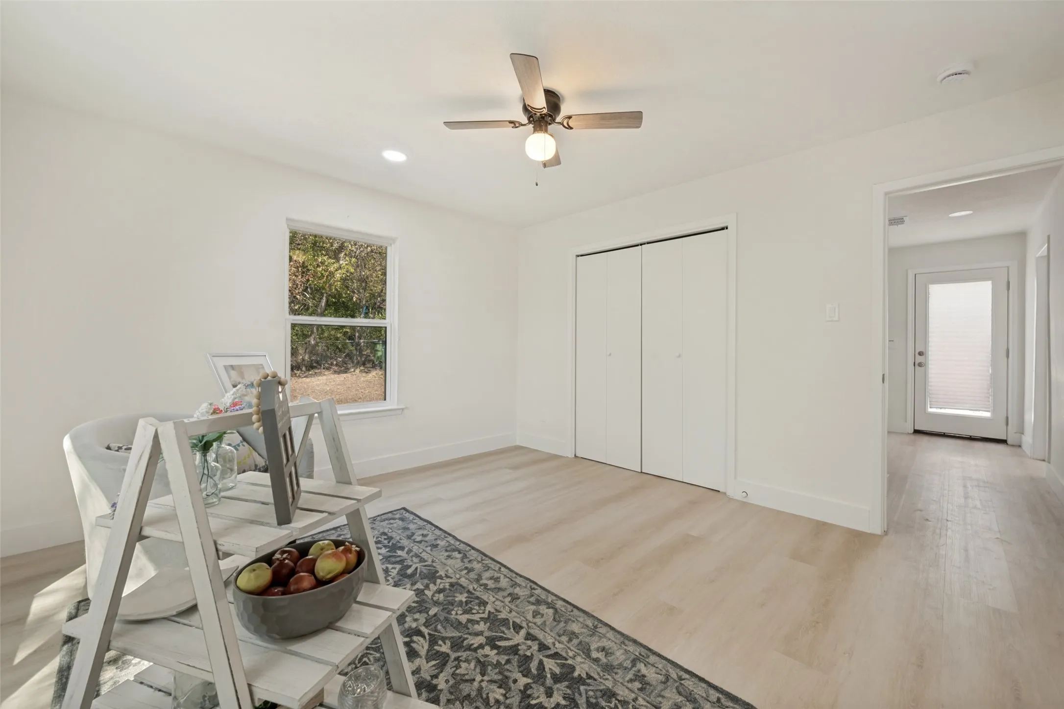 Single Family Residence For Sale in Tarrant County , 412 S Redford Lane, White Settlement, Texas 76108, 2 Bedroom, 1 Bathroom, Garage spaces, 1,008 Sqft, built in 1948, mls#21382002, Real Estate Agent in White Settlement, Homes For Sale in Tarrant county, Homes For Sale in White Settlement, Realtor in White Settlement Texas, Real Estate Brokerage Independent Realty Texas, Luminita Cordes Realtor