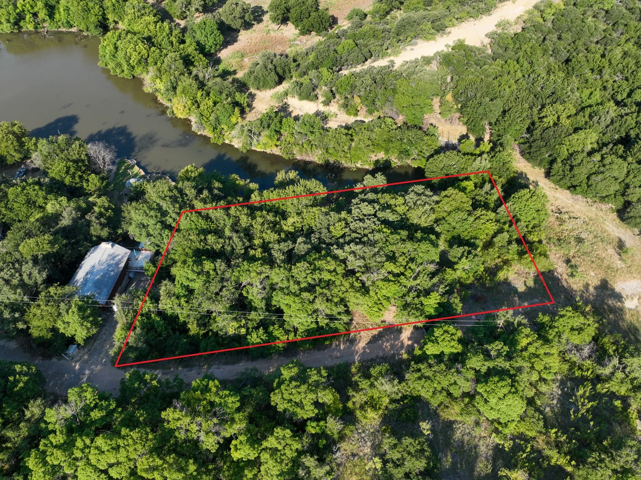 Foliage and Water levels are not guaranteed and may vary with drought and weather conditions. Lot lines are estimates.