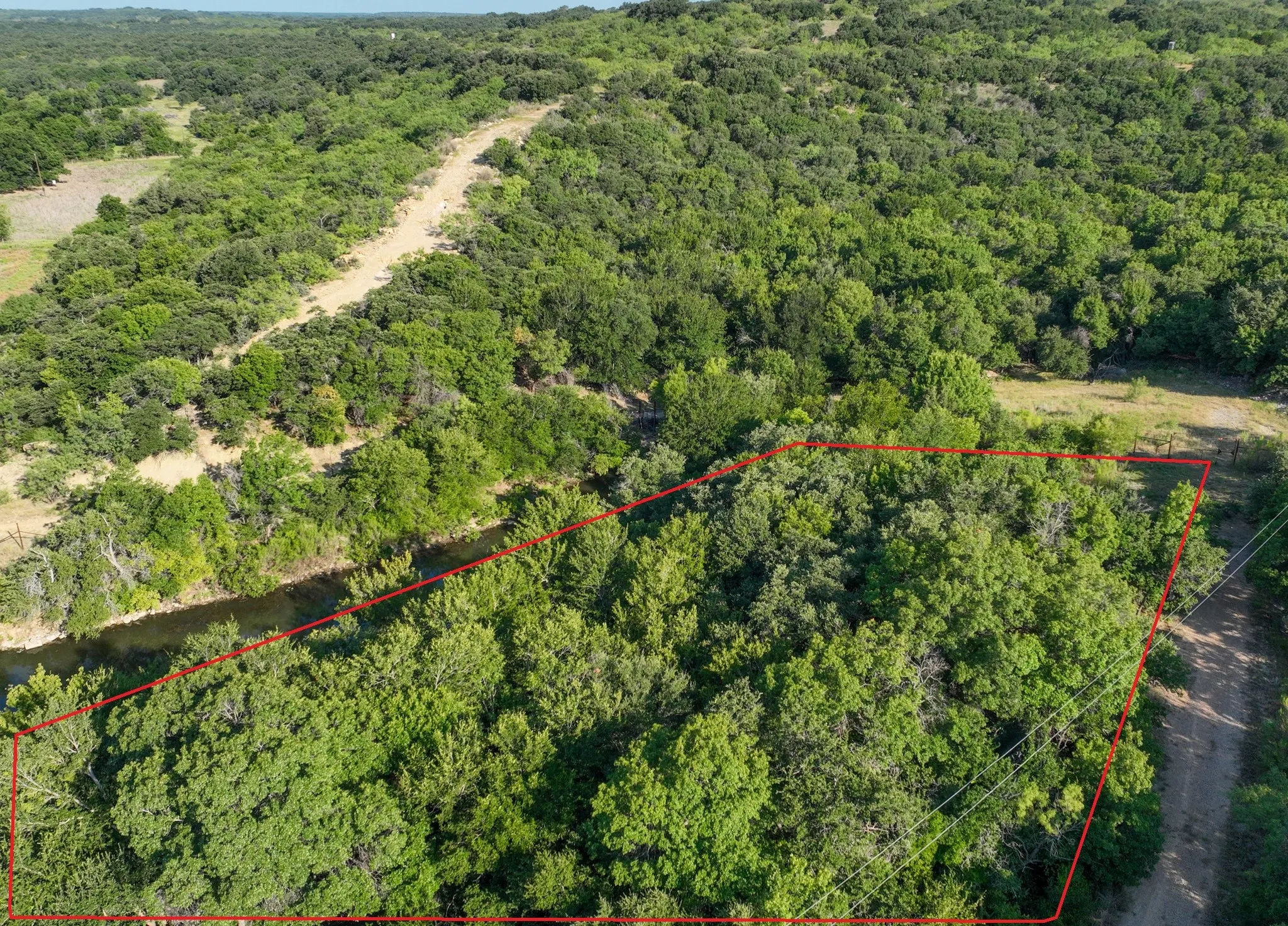 Foliage and Water levels are not guaranteed and may vary with drought and weather conditions. Lot lines are estimates.