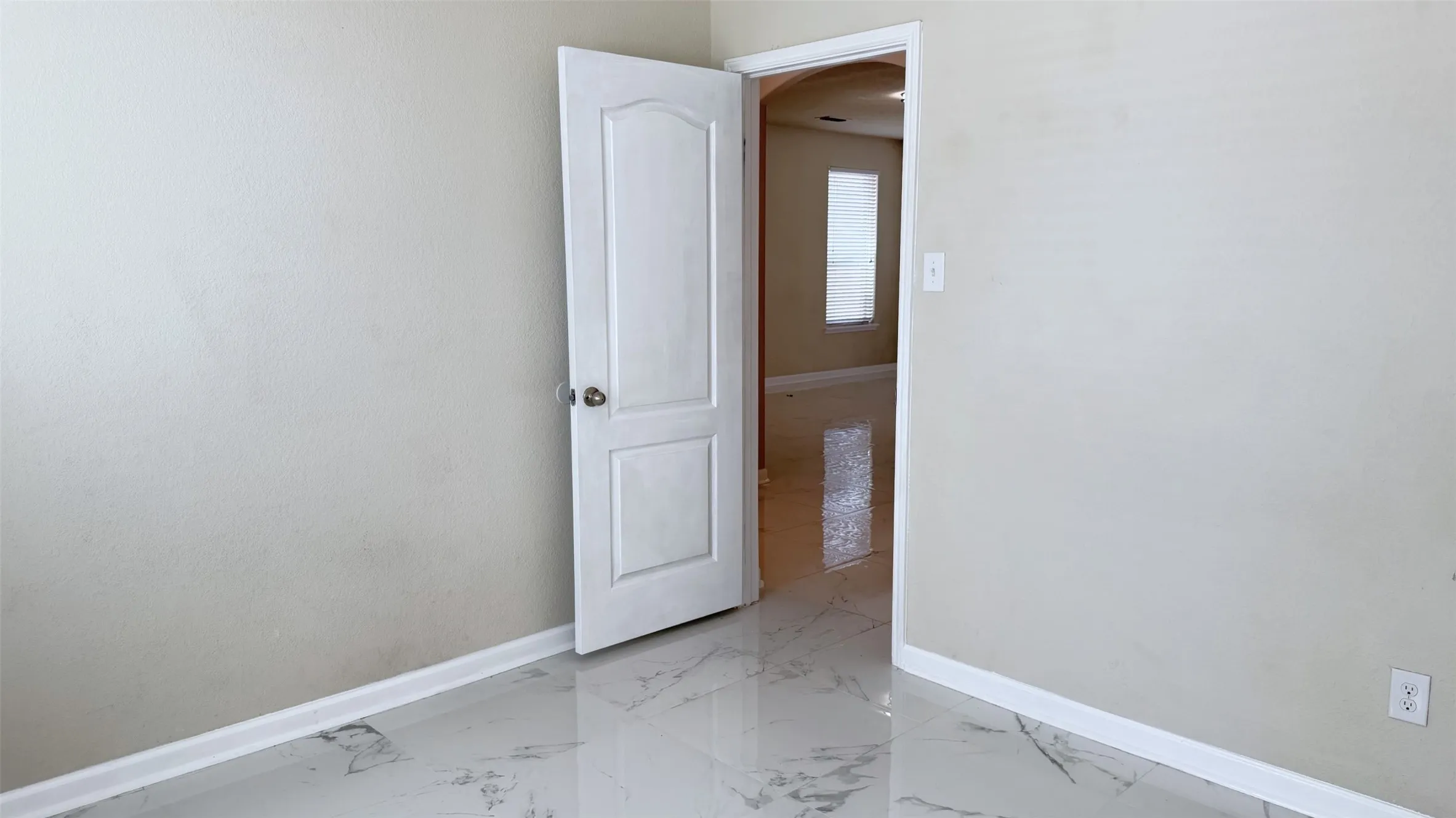 Single Family Residence For Rent in Denton County , 1049 Marietta Lane, Aubrey, Texas 76227, 4 Bedroom, 3 Bathroom, 2 Garage spaces, 2,058 Sqft, built in 2015, mls#21384460, Real Estate Agent in Aubrey, Homes For Rent in Denton county, Homes For Rent in Aubrey, Realtor in Aubrey Texas, Real Estate Brokerage Independent Realty Texas, Luminita Cordes Realtor