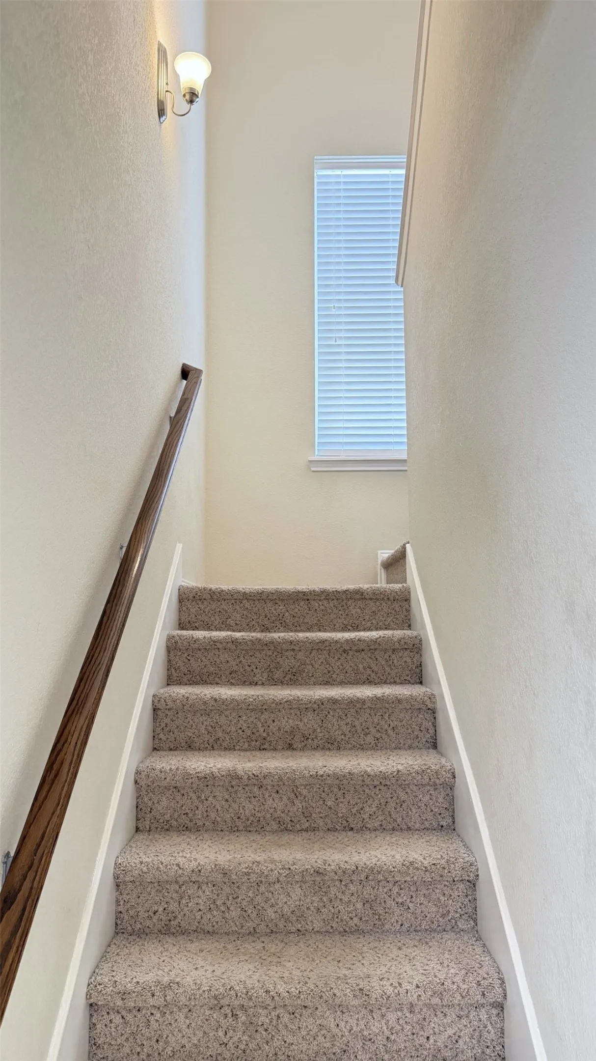 Single Family Residence For Rent in Denton County , 1049 Marietta Lane, Aubrey, Texas 76227, 4 Bedroom, 3 Bathroom, 2 Garage spaces, 2,058 Sqft, built in 2015, mls#21384460, Real Estate Agent in Aubrey, Homes For Rent in Denton county, Homes For Rent in Aubrey, Realtor in Aubrey Texas, Real Estate Brokerage Independent Realty Texas, Luminita Cordes Realtor