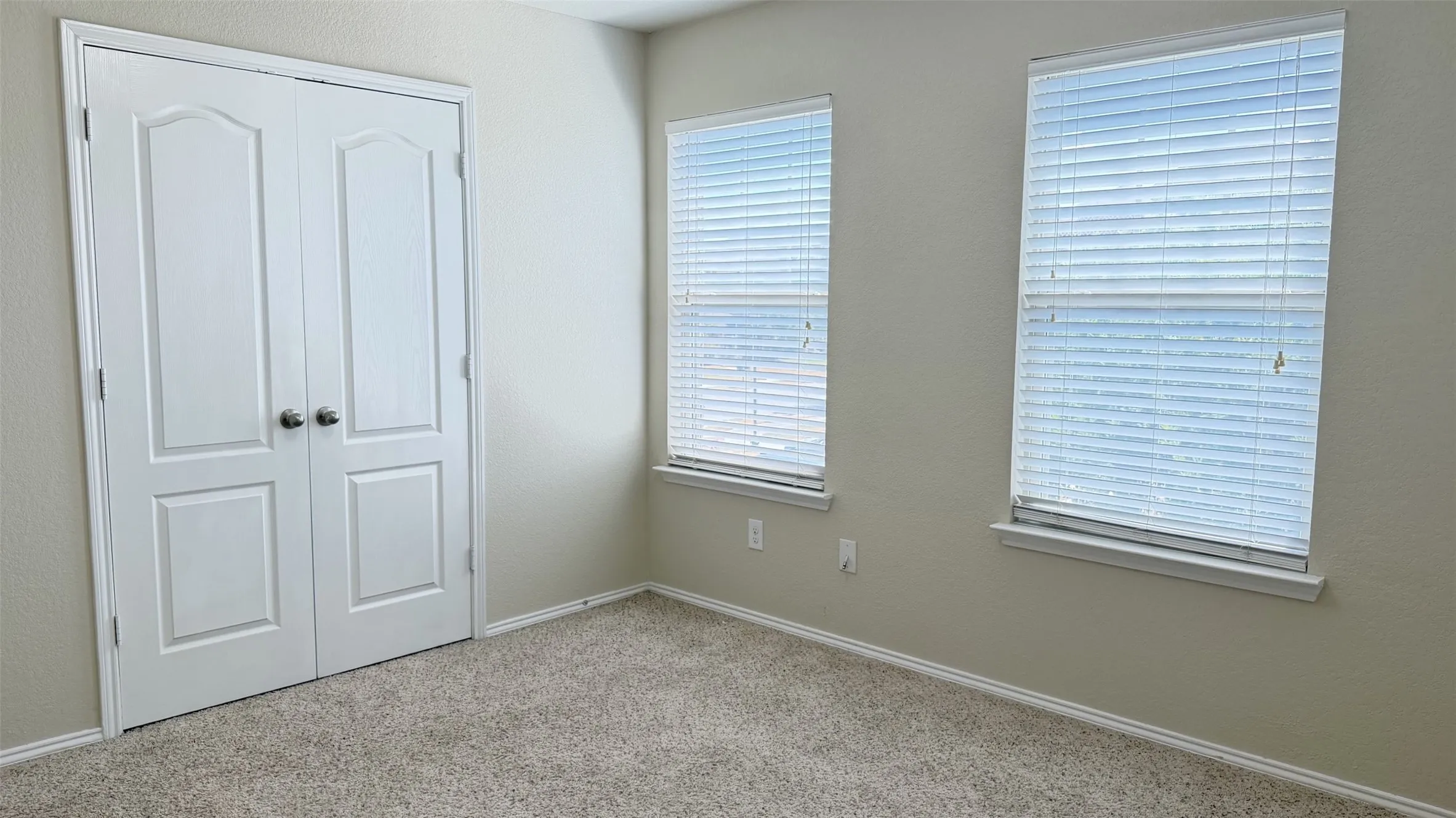 Single Family Residence For Rent in Denton County , 1049 Marietta Lane, Aubrey, Texas 76227, 4 Bedroom, 3 Bathroom, 2 Garage spaces, 2,058 Sqft, built in 2015, mls#21384460, Real Estate Agent in Aubrey, Homes For Rent in Denton county, Homes For Rent in Aubrey, Realtor in Aubrey Texas, Real Estate Brokerage Independent Realty Texas, Luminita Cordes Realtor