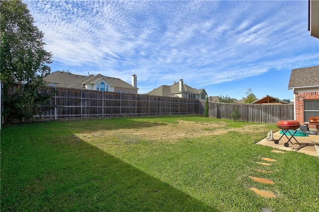 Single Family Residence For Rent in Dallas County , 6917 Shady View Court, Sachse, Texas 75048, 5 Bedroom, 4 Bathroom, Garage spaces, 3,349 Sqft, built in 2007, mls#21384493, Real Estate Agent in Sachse, Homes For Rent in Dallas county, Homes For Rent in Sachse, Realtor in Sachse Texas, Real Estate Brokerage Independent Realty Texas, Luminita Cordes Realtor