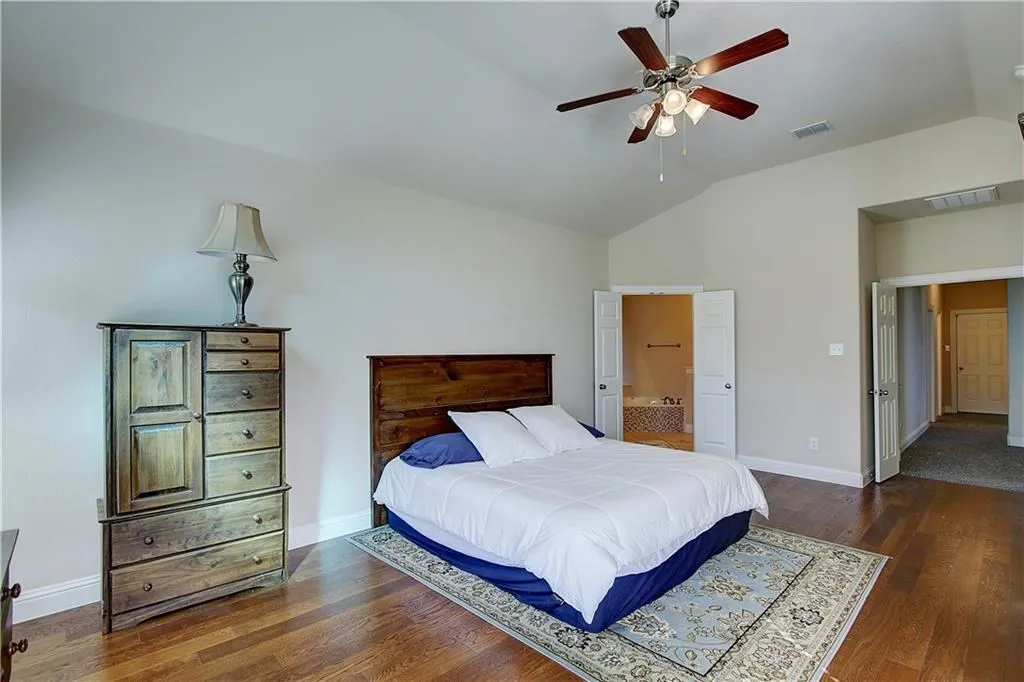 Single Family Residence For Rent in Dallas County , 6917 Shady View Court, Sachse, Texas 75048, 5 Bedroom, 4 Bathroom, Garage spaces, 3,349 Sqft, built in 2007, mls#21384493, Real Estate Agent in Sachse, Homes For Rent in Dallas county, Homes For Rent in Sachse, Realtor in Sachse Texas, Real Estate Brokerage Independent Realty Texas, Luminita Cordes Realtor