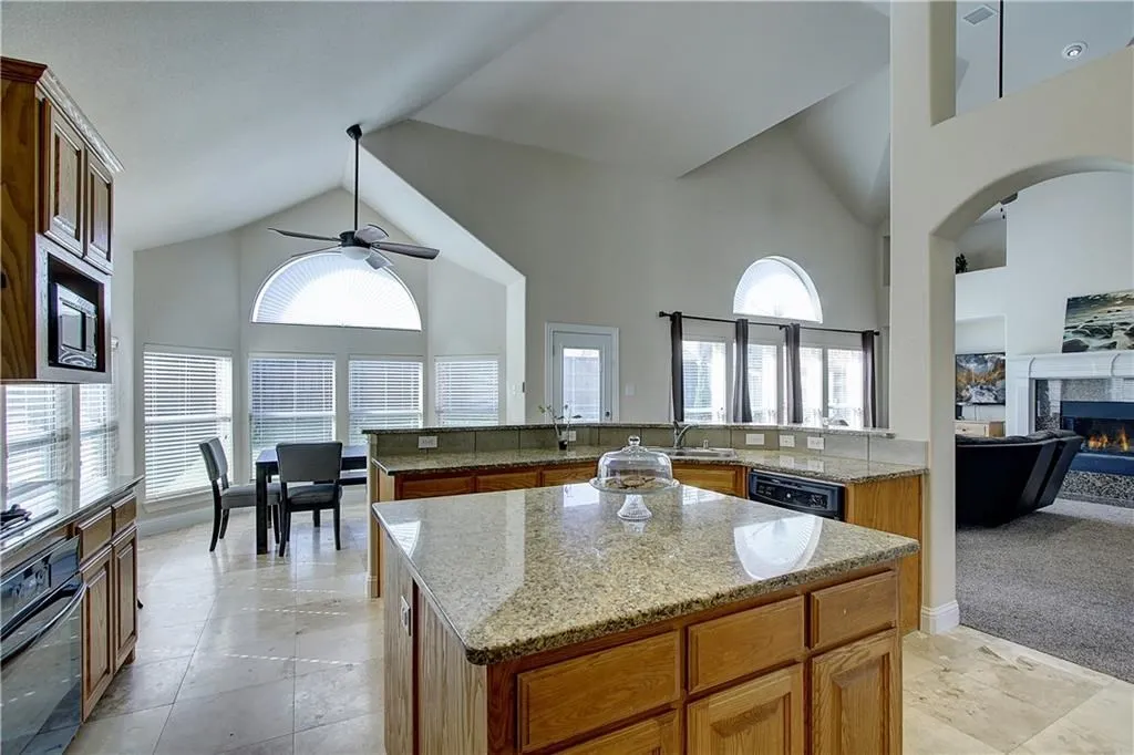 Single Family Residence For Rent in Dallas County , 6917 Shady View Court, Sachse, Texas 75048, 5 Bedroom, 4 Bathroom, Garage spaces, 3,349 Sqft, built in 2007, mls#21384493, Real Estate Agent in Sachse, Homes For Rent in Dallas county, Homes For Rent in Sachse, Realtor in Sachse Texas, Real Estate Brokerage Independent Realty Texas, Luminita Cordes Realtor