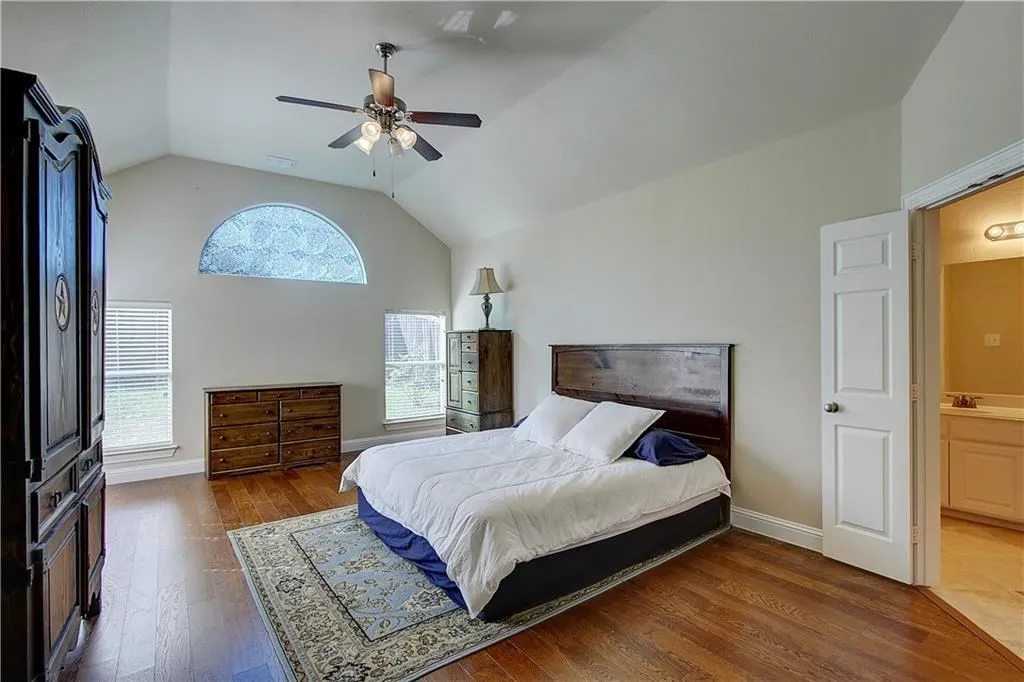 Single Family Residence For Rent in Dallas County , 6917 Shady View Court, Sachse, Texas 75048, 5 Bedroom, 4 Bathroom, Garage spaces, 3,349 Sqft, built in 2007, mls#21384493, Real Estate Agent in Sachse, Homes For Rent in Dallas county, Homes For Rent in Sachse, Realtor in Sachse Texas, Real Estate Brokerage Independent Realty Texas, Luminita Cordes Realtor