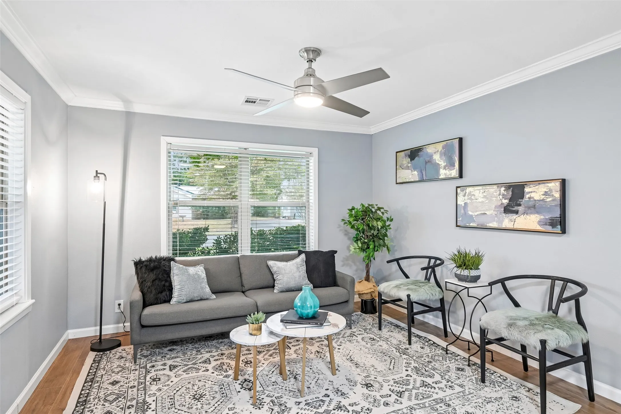 Single Family Residence For Sale in Dallas County , 3438 Princeton Drive, Irving, Texas 75062, 3 Bedroom, 2 Bathroom, 1 Garage spaces, 1,700 Sqft, built in 1957, mls#21376232, Real Estate Agent in Irving, Homes For Sale in Dallas county, Homes For Sale in Irving, Realtor in Irving Texas, Real Estate Brokerage Independent Realty Texas, Luminita Cordes Realtor