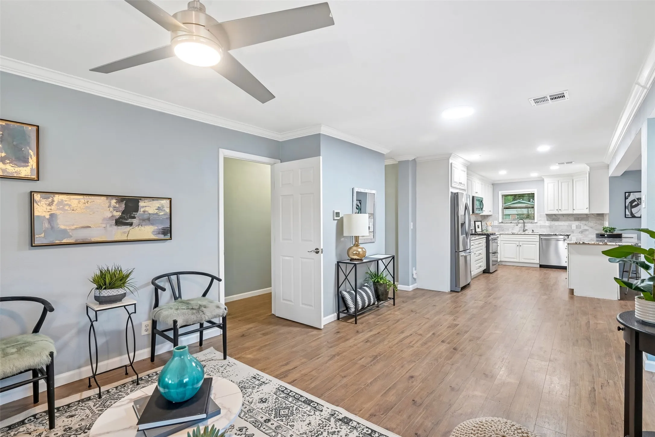 Single Family Residence For Sale in Dallas County , 3438 Princeton Drive, Irving, Texas 75062, 3 Bedroom, 2 Bathroom, 1 Garage spaces, 1,700 Sqft, built in 1957, mls#21376232, Real Estate Agent in Irving, Homes For Sale in Dallas county, Homes For Sale in Irving, Realtor in Irving Texas, Real Estate Brokerage Independent Realty Texas, Luminita Cordes Realtor