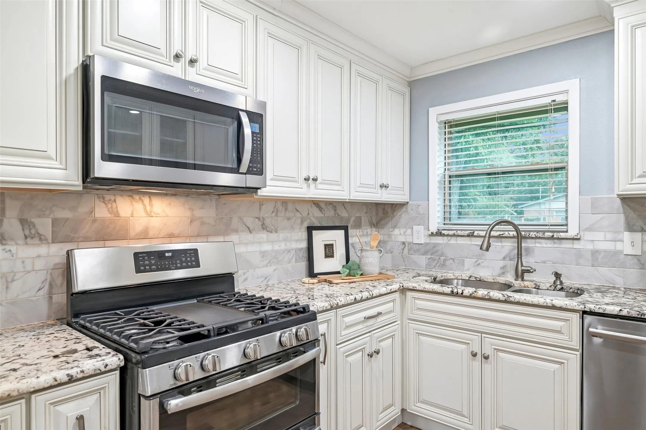 Single Family Residence For Sale in Dallas County , 3438 Princeton Drive, Irving, Texas 75062, 3 Bedroom, 2 Bathroom, 1 Garage spaces, 1,700 Sqft, built in 1957, mls#21376232, Real Estate Agent in Irving, Homes For Sale in Dallas county, Homes For Sale in Irving, Realtor in Irving Texas, Real Estate Brokerage Independent Realty Texas, Luminita Cordes Realtor