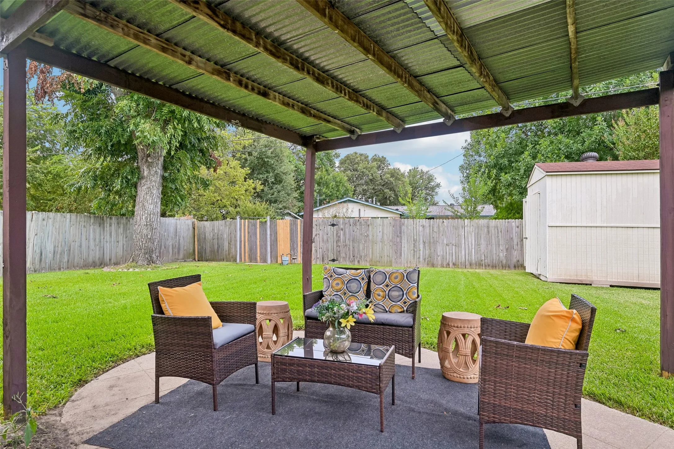 Single Family Residence For Sale in Dallas County , 3438 Princeton Drive, Irving, Texas 75062, 3 Bedroom, 2 Bathroom, 1 Garage spaces, 1,700 Sqft, built in 1957, mls#21376232, Real Estate Agent in Irving, Homes For Sale in Dallas county, Homes For Sale in Irving, Realtor in Irving Texas, Real Estate Brokerage Independent Realty Texas, Luminita Cordes Realtor