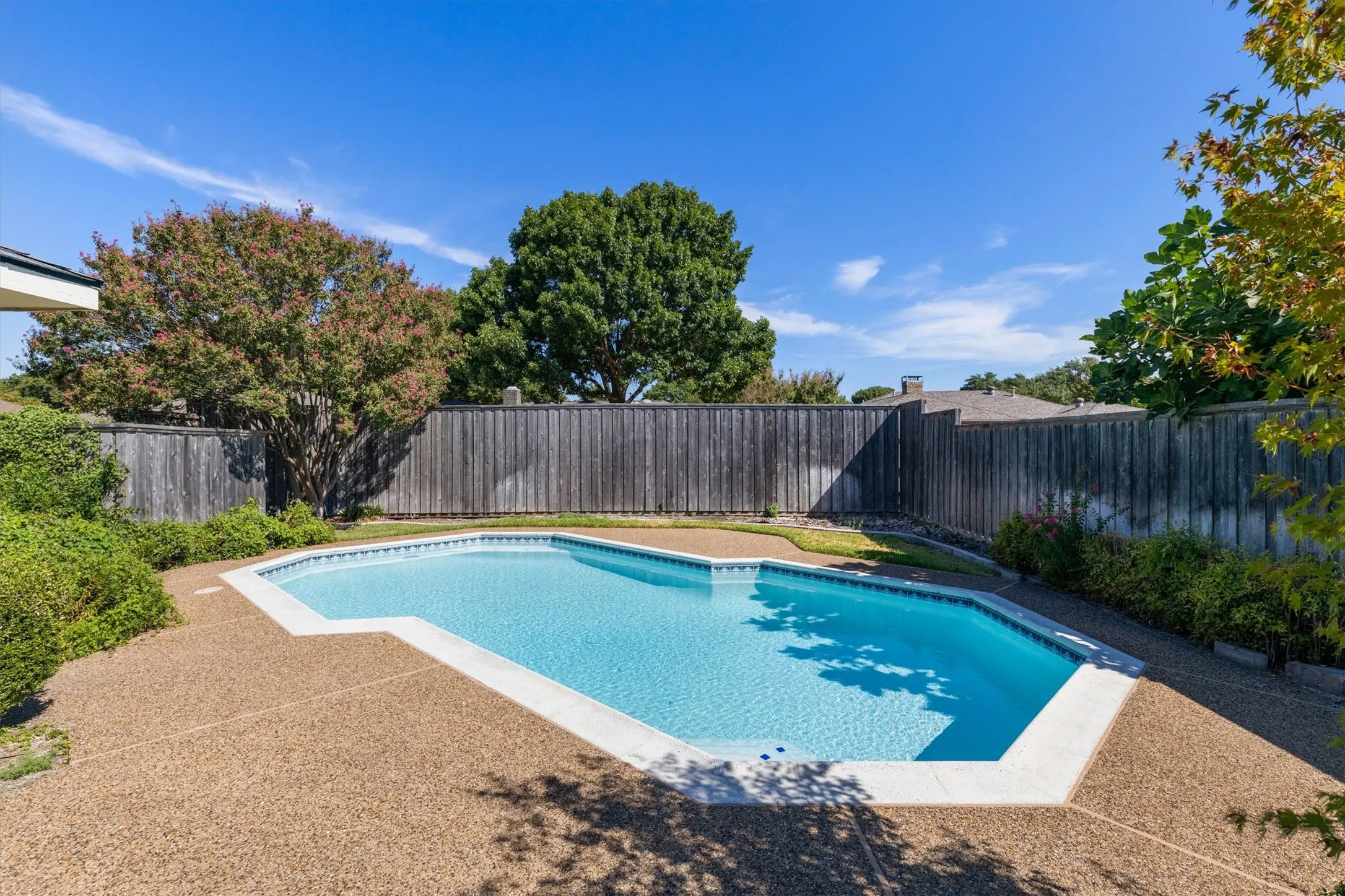 Single Family Residence For Sale in Collin County , 1617 Danube Lane, Plano, Texas 75075, 3 Bedroom, 2 Bathroom, 2 Garage spaces, 2,107 Sqft, built in 1981, mls#21379425, Real Estate Agent in Plano, Homes For Sale in Collin county, Homes For Sale in Plano, Realtor in Plano Texas, Real Estate Brokerage Independent Realty Texas, Luminita Cordes Realtor
