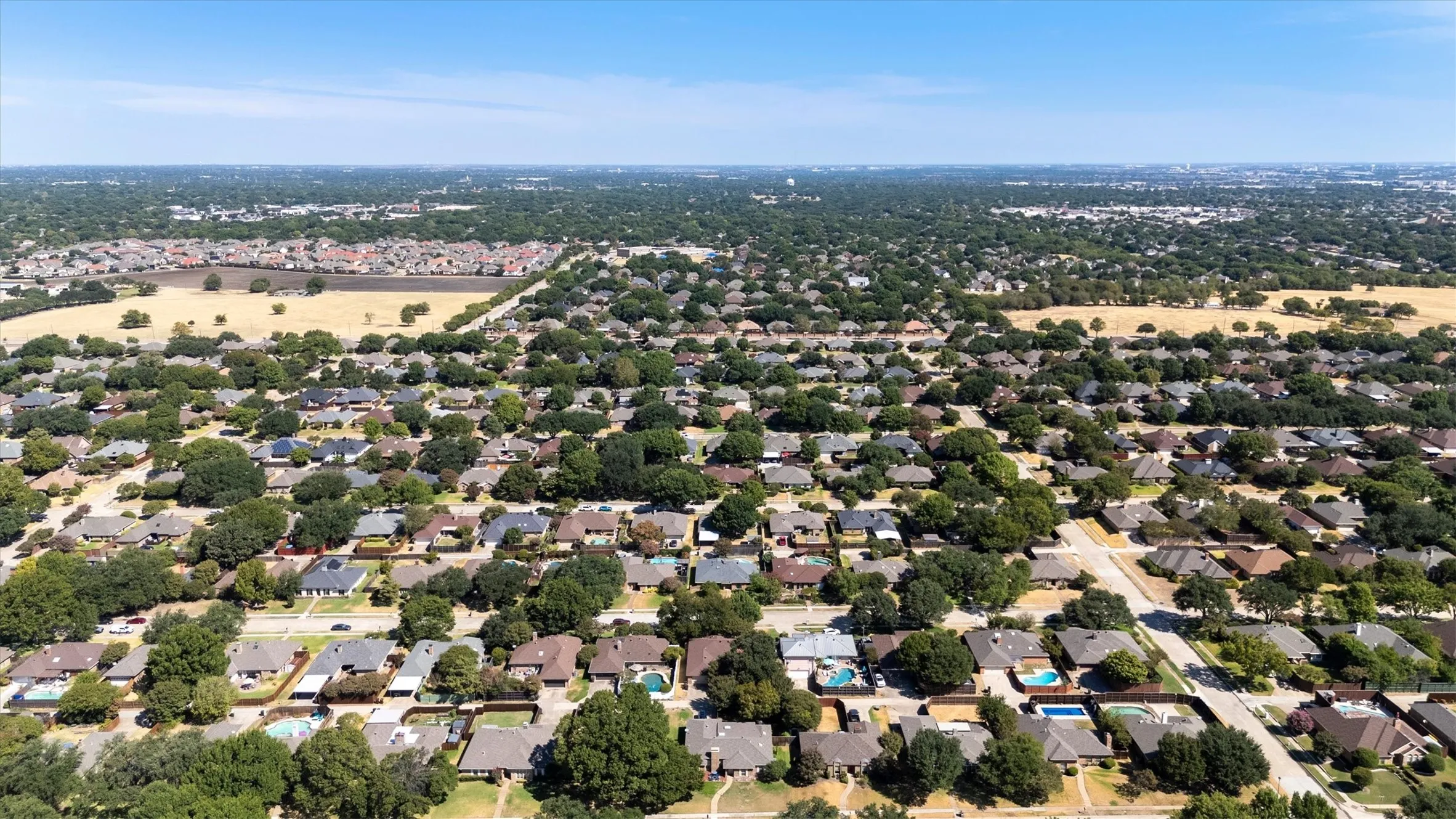 Single Family Residence For Sale in Collin County , 1617 Danube Lane, Plano, Texas 75075, 3 Bedroom, 2 Bathroom, 2 Garage spaces, 2,107 Sqft, built in 1981, mls#21379425, Real Estate Agent in Plano, Homes For Sale in Collin county, Homes For Sale in Plano, Realtor in Plano Texas, Real Estate Brokerage Independent Realty Texas, Luminita Cordes Realtor