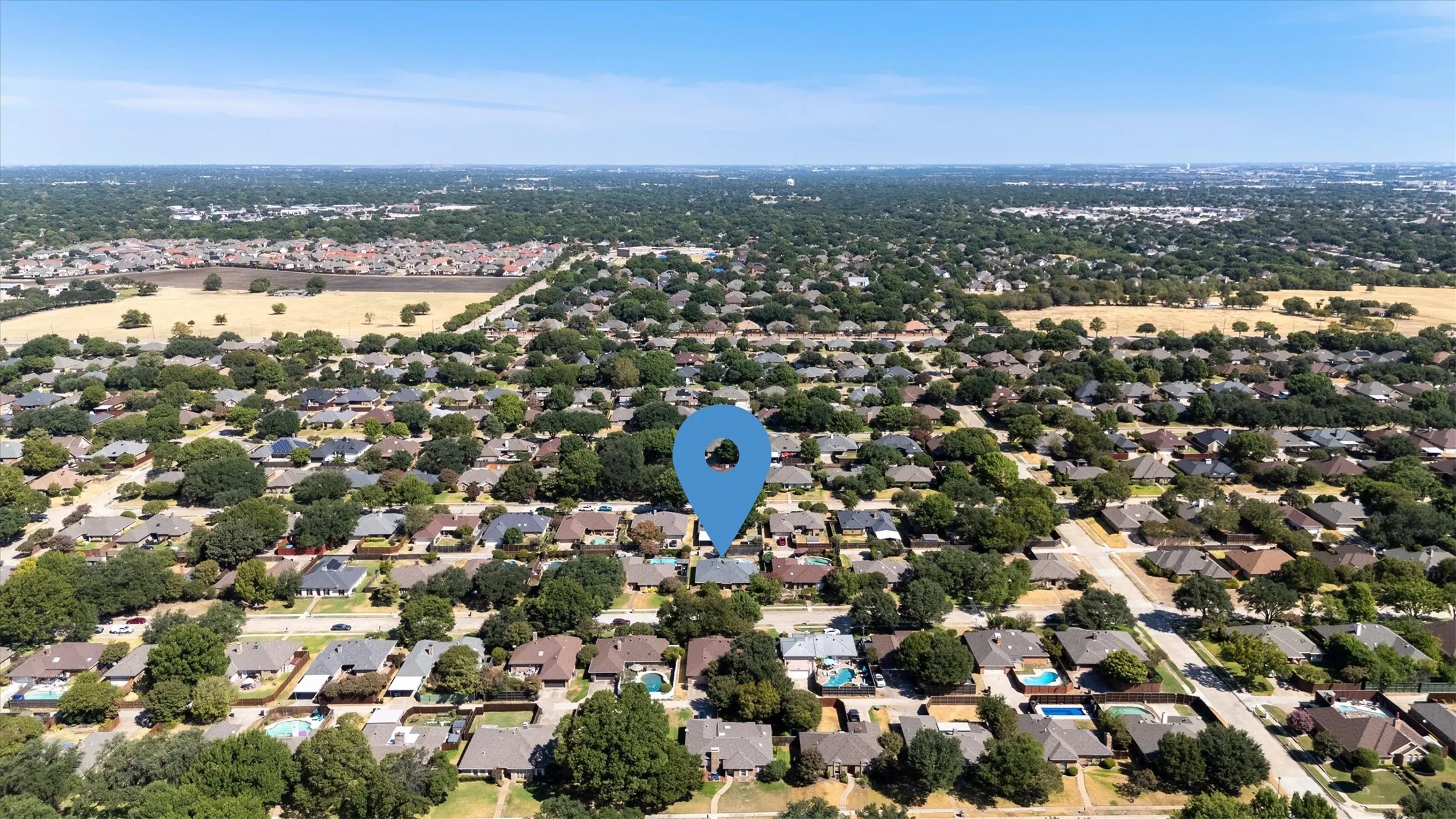 Single Family Residence For Sale in Collin County , 1617 Danube Lane, Plano, Texas 75075, 3 Bedroom, 2 Bathroom, 2 Garage spaces, 2,107 Sqft, built in 1981, mls#21379425, Real Estate Agent in Plano, Homes For Sale in Collin county, Homes For Sale in Plano, Realtor in Plano Texas, Real Estate Brokerage Independent Realty Texas, Luminita Cordes Realtor