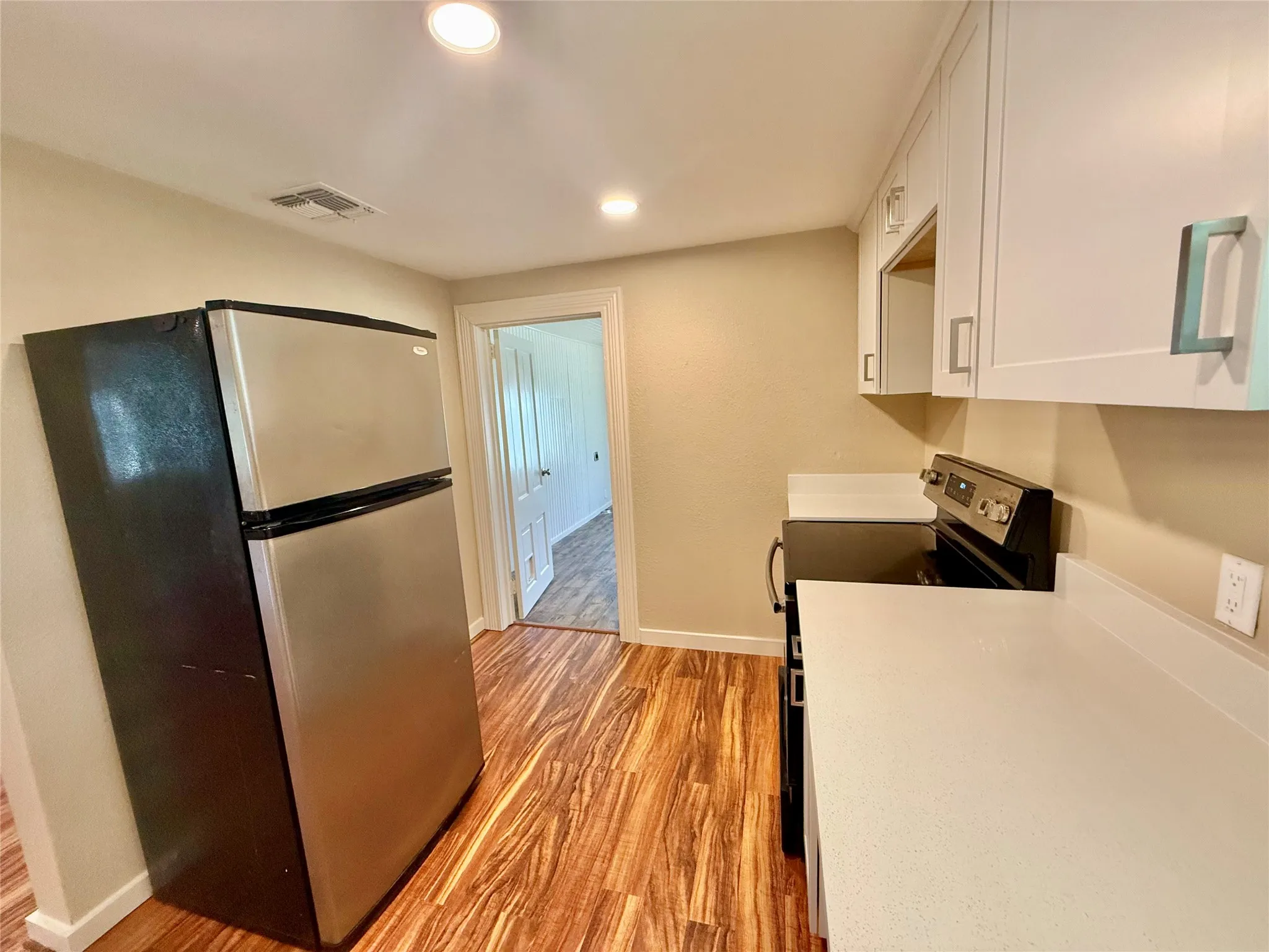 Single Family Residence For Rent in Hopkins County , 417 Putman Street, Sulphur Springs, Texas 75482, 3 Bedroom, 2 Bathroom, Garage spaces, 1,488 Sqft, built in 1957, mls#21384149, Real Estate Agent in Sulphur Springs, Homes For Rent in Hopkins county, Homes For Rent in Sulphur Springs, Realtor in Sulphur Springs Texas, Real Estate Brokerage Independent Realty Texas, Luminita Cordes Realtor