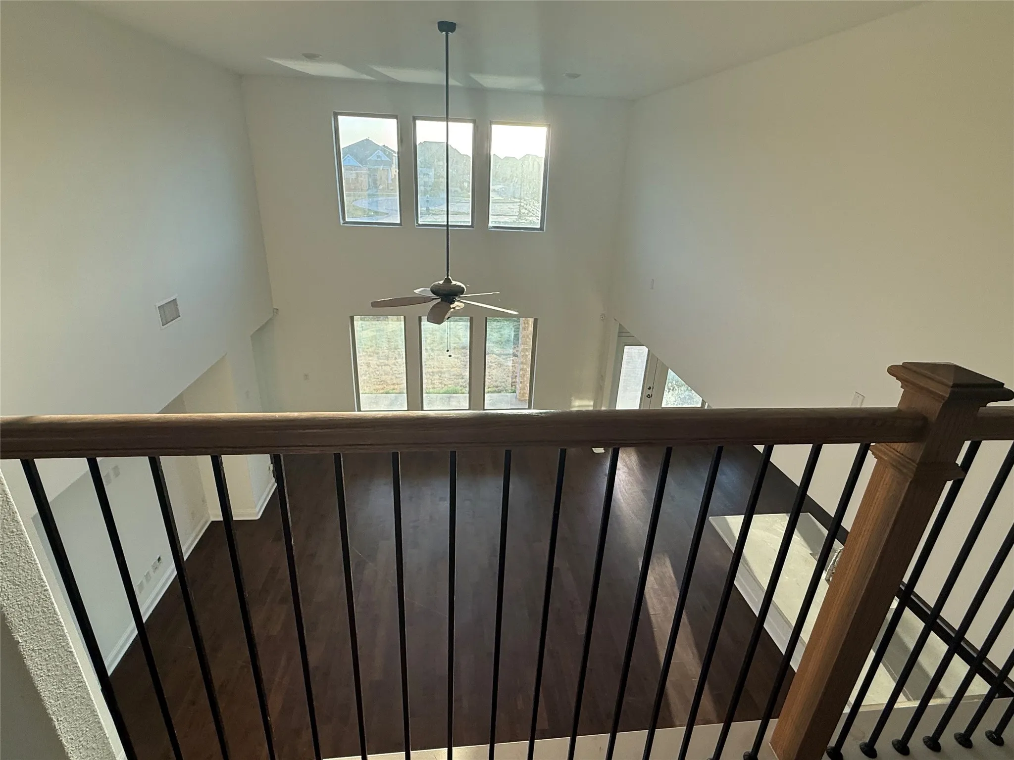 Single Family Residence For Rent in Collin County , 1905 Pecos Drive, Celina, Texas 75009, 5 Bedroom, 4 Bathroom, 2 Garage spaces, 3,624 Sqft, built in 2020, mls#21384499, Real Estate Agent in Celina, Homes For Rent in Collin county, Homes For Rent in Celina, Realtor in Celina Texas, Real Estate Brokerage Independent Realty Texas, Luminita Cordes Realtor