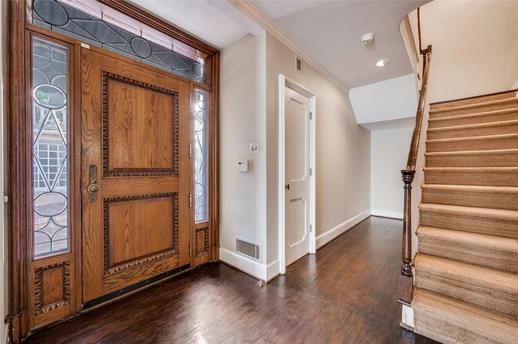 Duplex For Rent in Dallas County , 4520 Westway Avenue, Highland Park, Texas 75205, 2 Bedroom, 3 Bathroom, 2 Garage spaces, 2,700 Sqft, built in 1981, mls#21384505, Real Estate Agent in Highland Park, Homes For Rent in Dallas county, Homes For Rent in Highland Park, Realtor in Highland Park Texas, Real Estate Brokerage Independent Realty Texas, Luminita Cordes Realtor