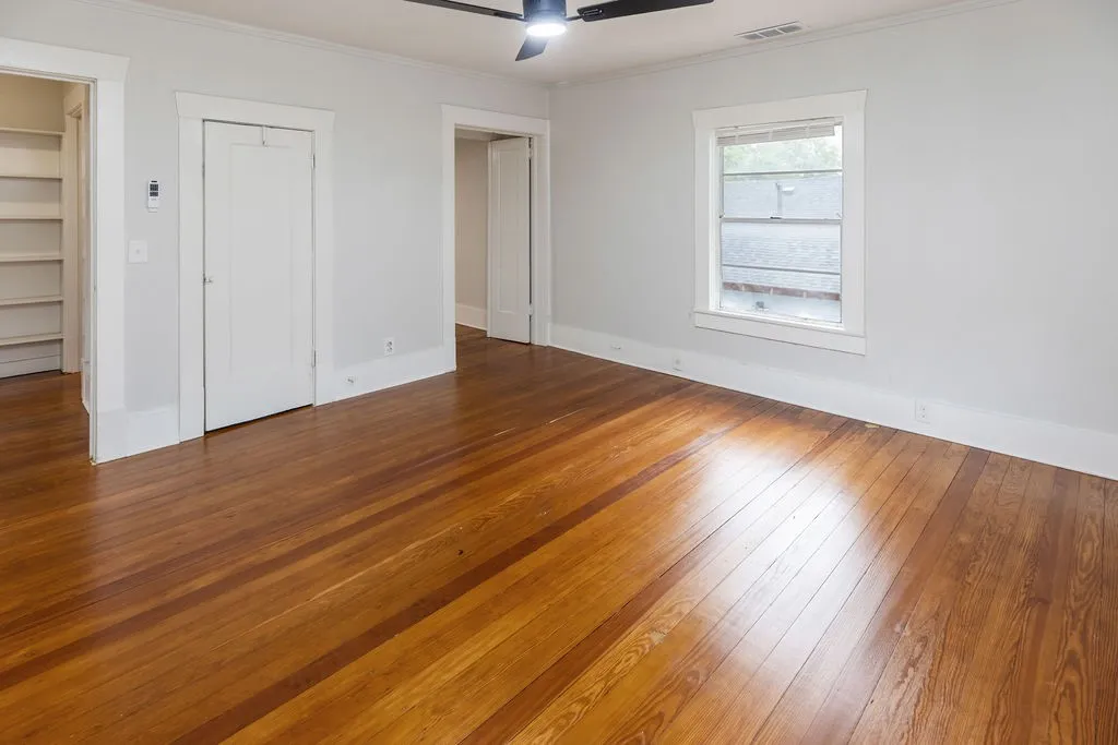 Single Family Residence For Rent in Grayson County , 1025 W Walker Street, Denison, Texas 75020, 3 Bedroom, 2 Bathroom, Garage spaces, 1,864 Sqft, built in 1936, mls#21384511, Real Estate Agent in Denison, Homes For Rent in Grayson county, Homes For Rent in Denison, Realtor in Denison Texas, Real Estate Brokerage Independent Realty Texas, Luminita Cordes Realtor