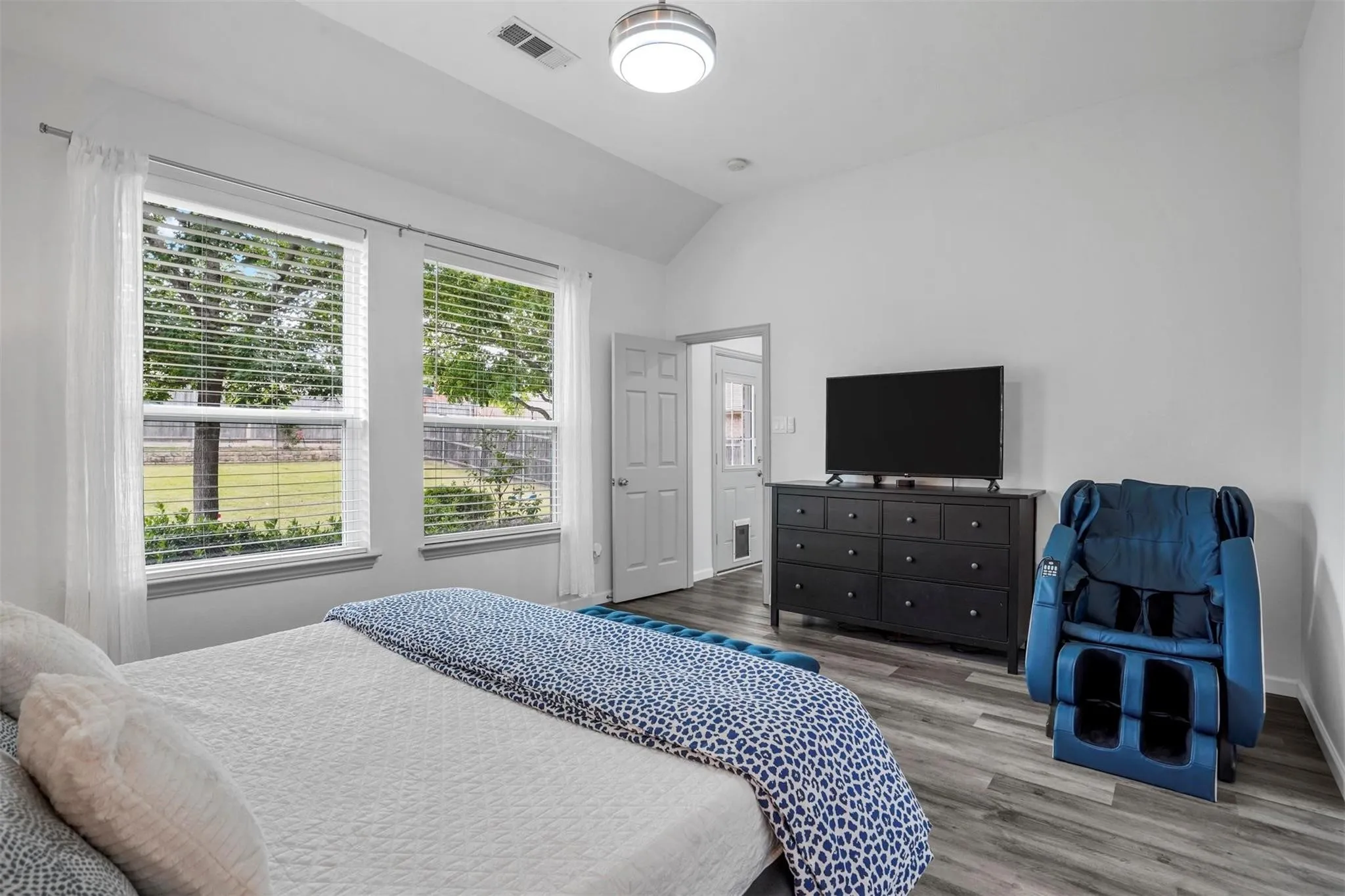 Single Family Residence For Sale in Tarrant County , 4924 Obrien Way, Fort Worth, Texas 76244, 3 Bedroom, 3 Bathroom, 2 Garage spaces, 2,798 Sqft, built in 2005, mls#21383447, Real Estate Agent in Fort Worth, Homes For Sale in Tarrant county, Homes For Sale in Fort Worth, Realtor in Fort Worth Texas, Real Estate Brokerage Independent Realty Texas, Luminita Cordes Realtor